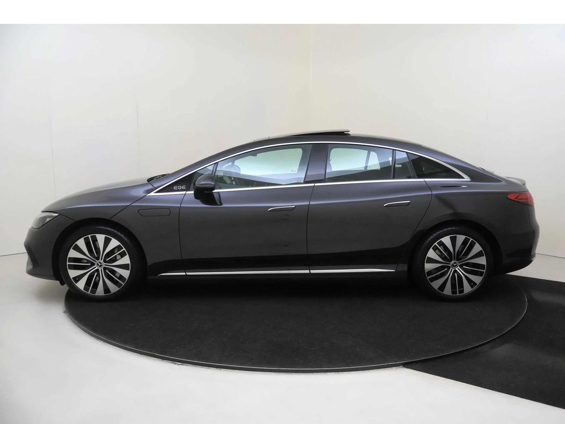 Mercedes-Benz EQE 300 Business Solution Luxury 90 kWh