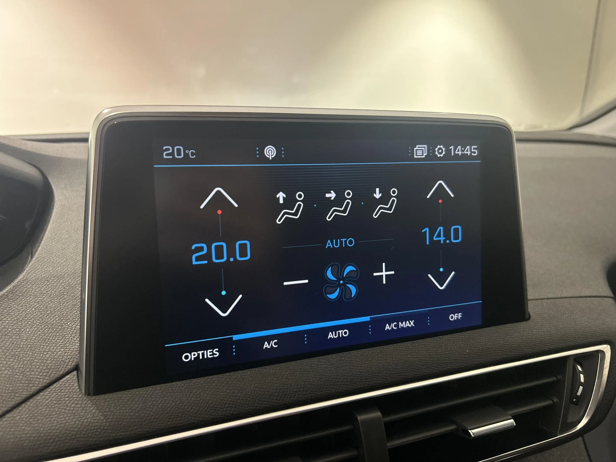 Peugeot-3008-image-11