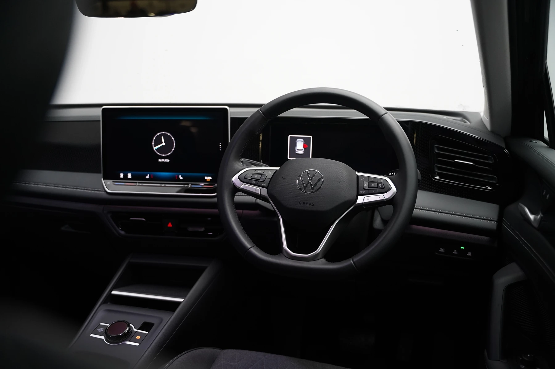 Volkswagen-Tiguan-image-8