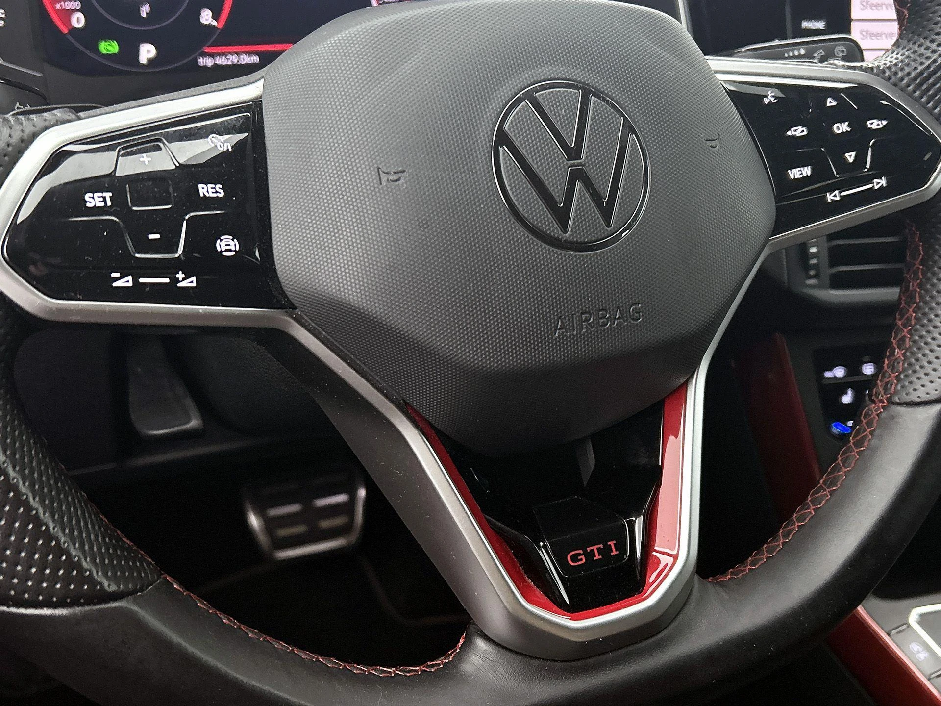 Volkswagen-Polo-image-40