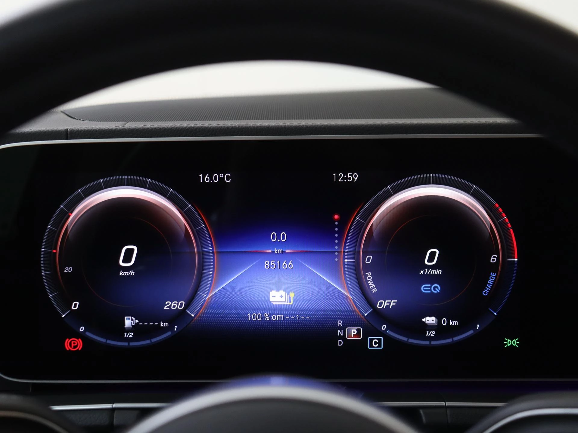 Mercedes-Benz-GLE-image-14