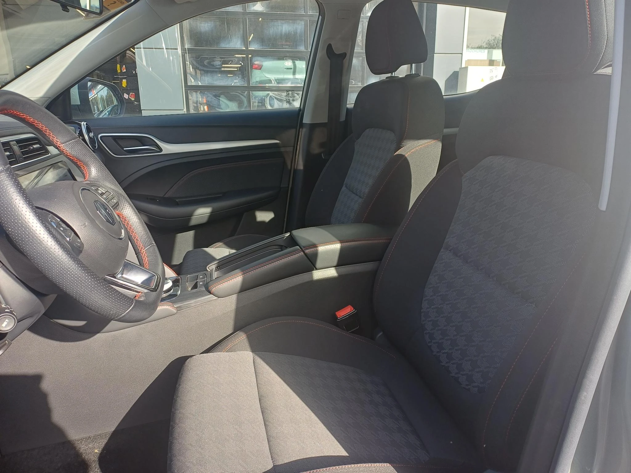 MG-ZS-image-17