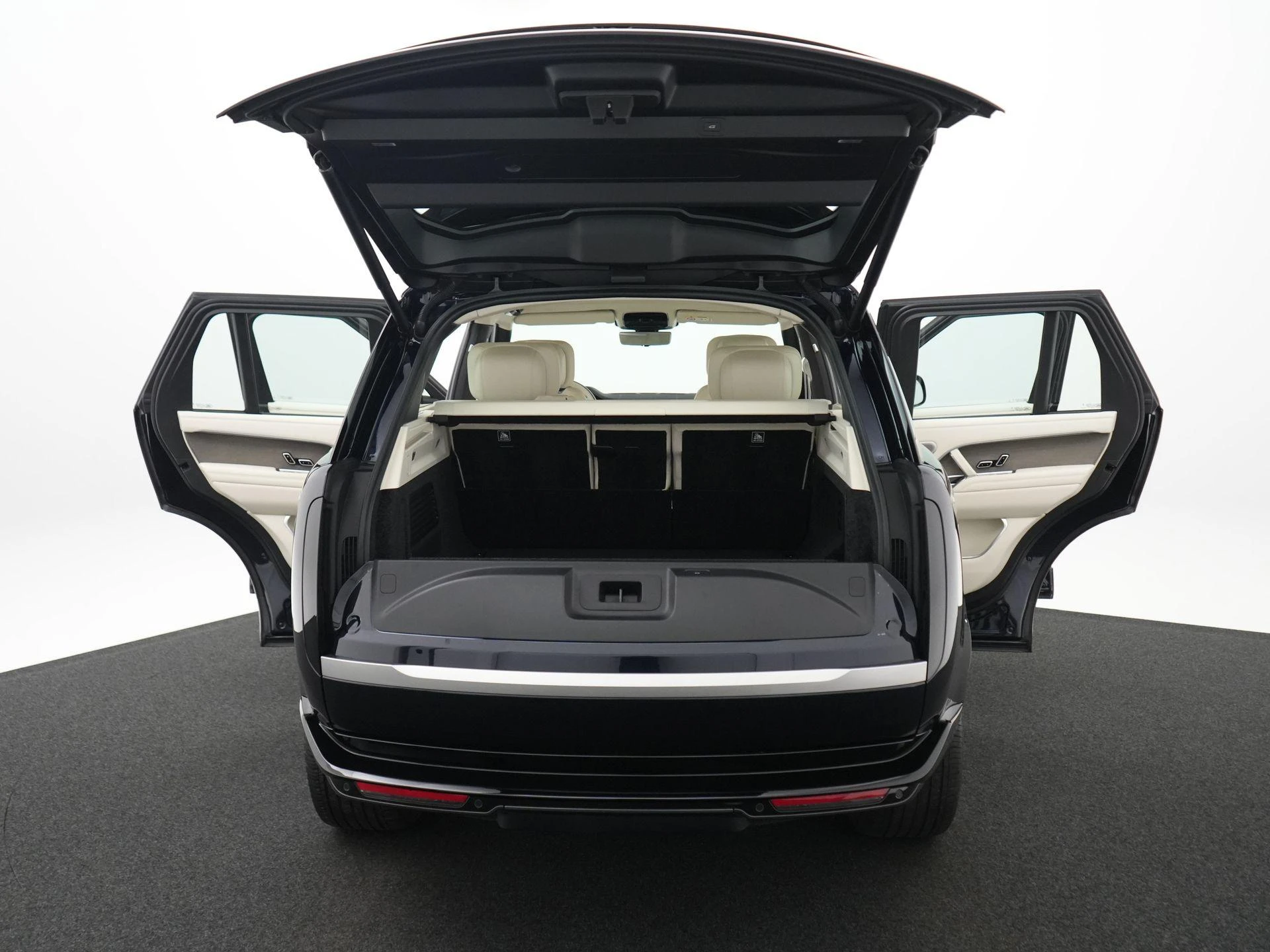 Land Rover-Range Rover-image-70
