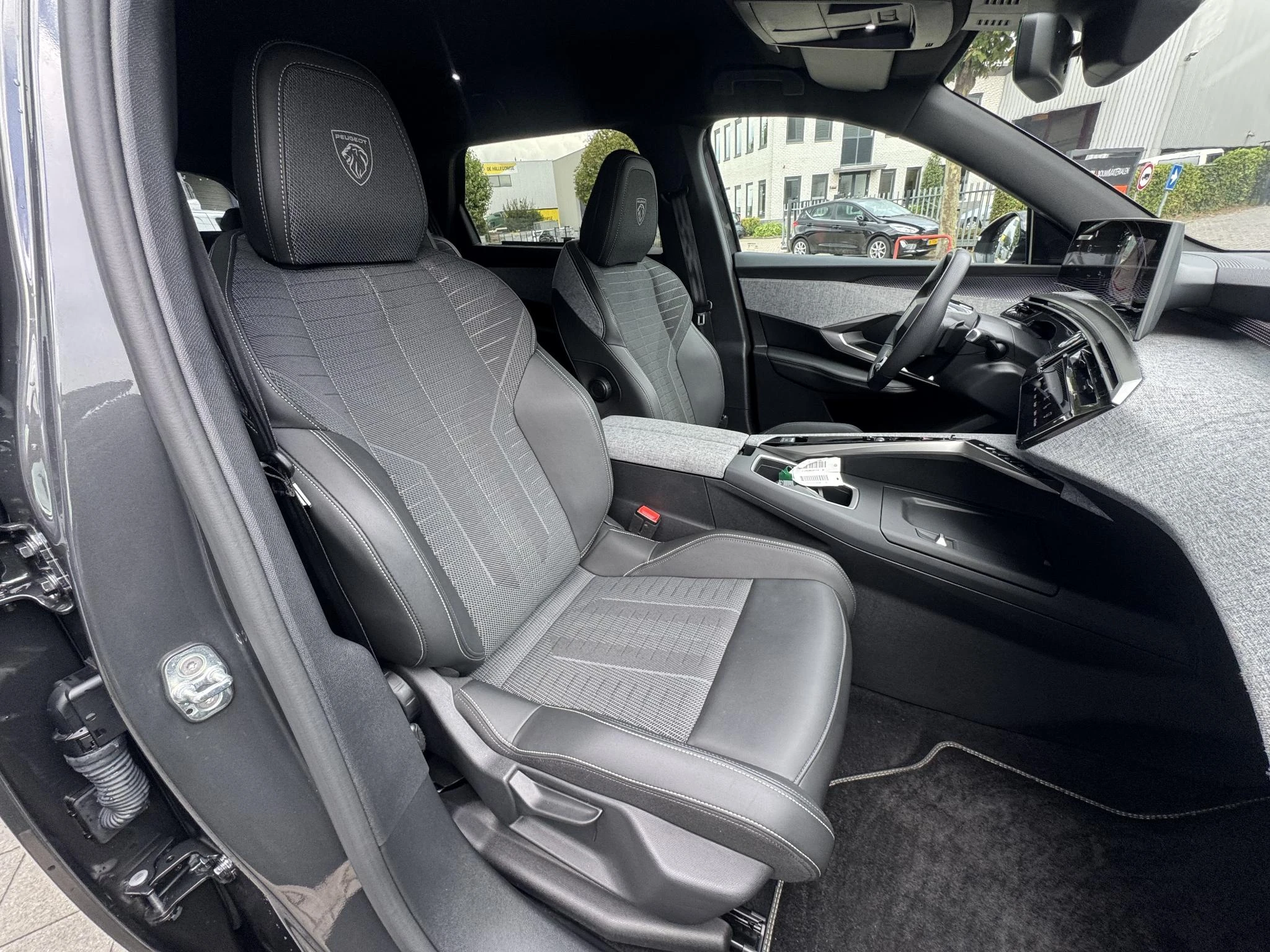 Peugeot-5008-image-15