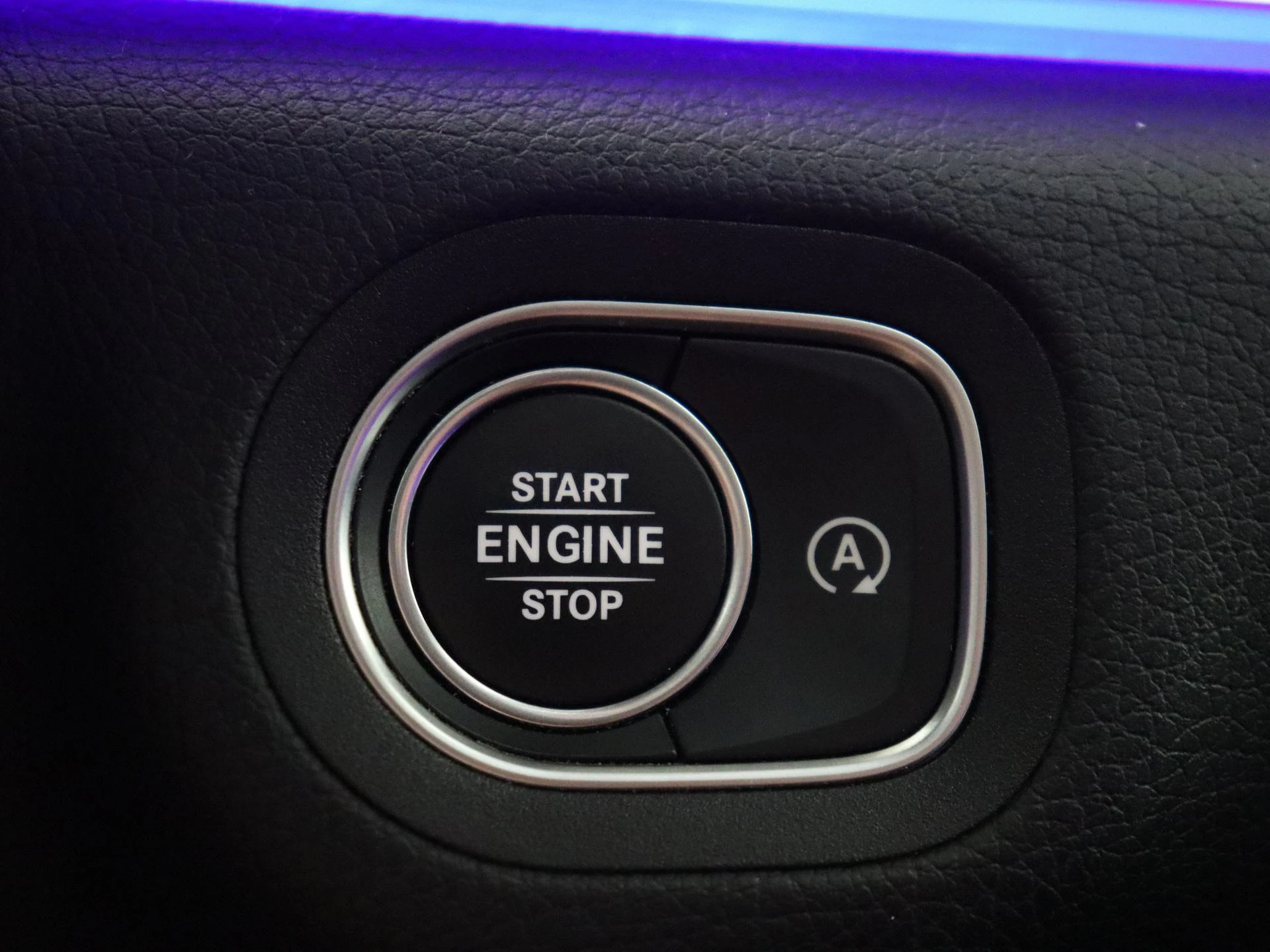 Mercedes-Benz-GLE-image-23