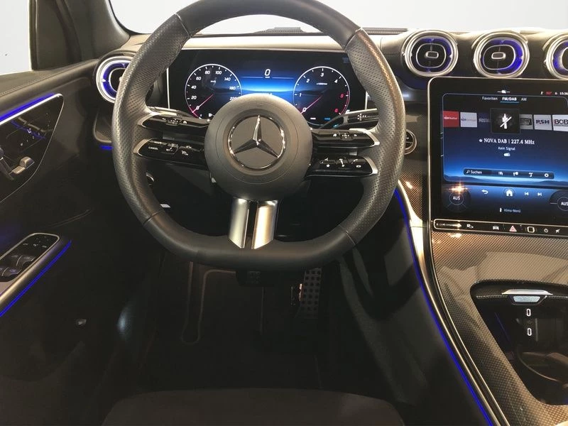 Mercedes-Benz-GLC-image-15