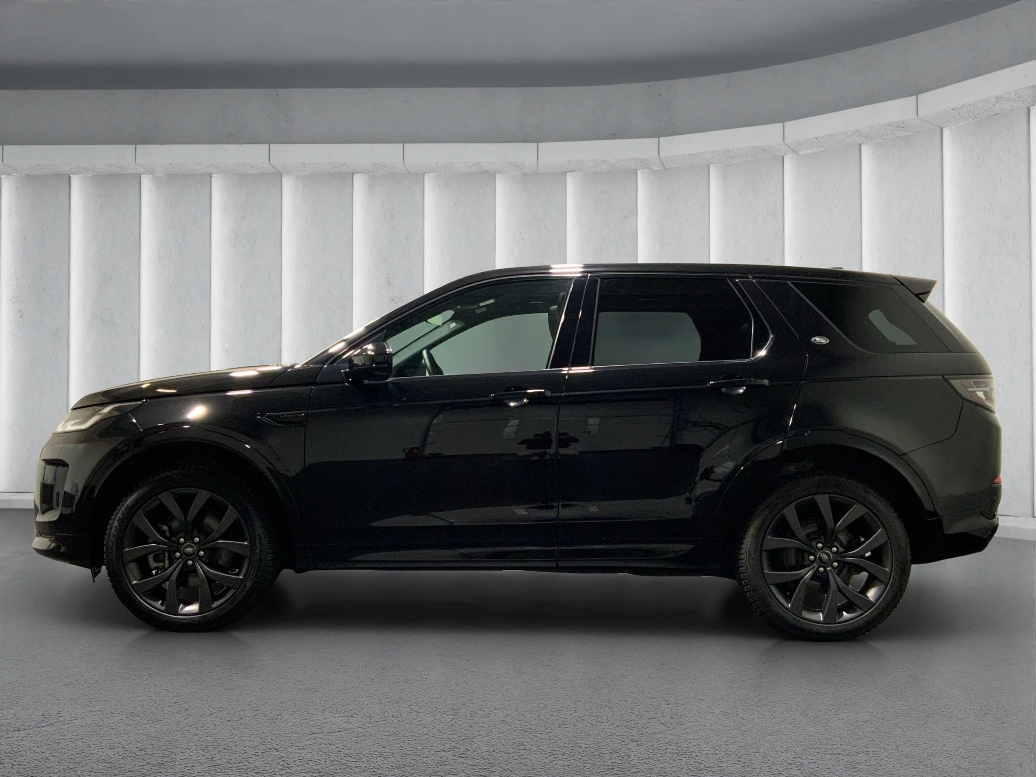 Land Rover Discovery Sport R-DYNAMIC SE D165 AWD Automatik Geländewagen. 120 kW. 5-türig