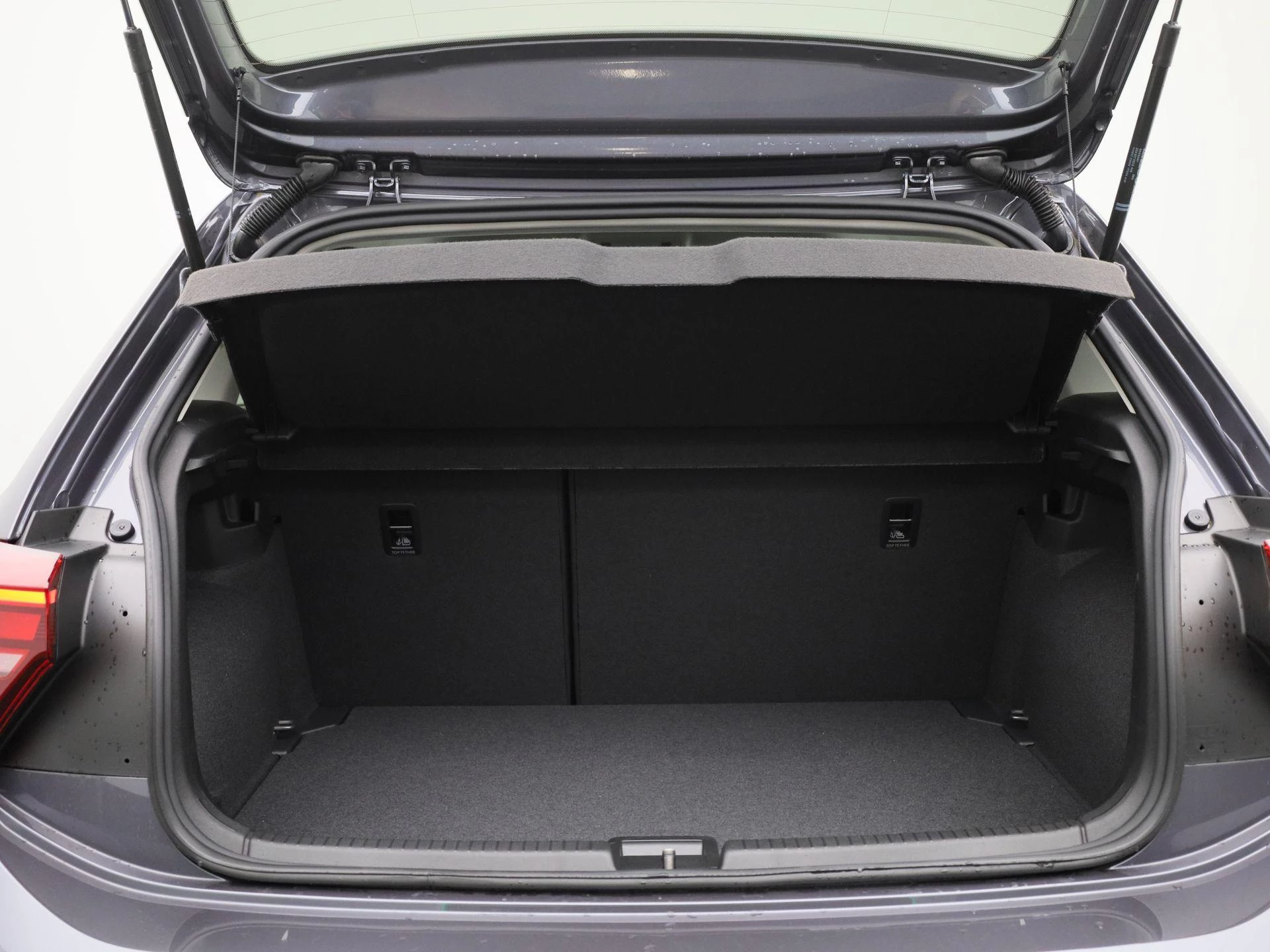 Volkswagen-Polo-image-13