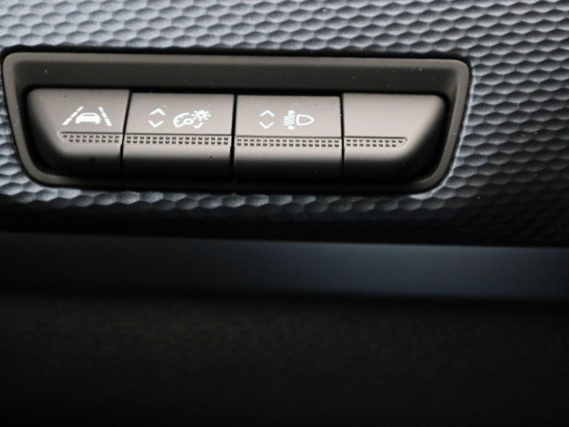 Renault-Arkana-image-19