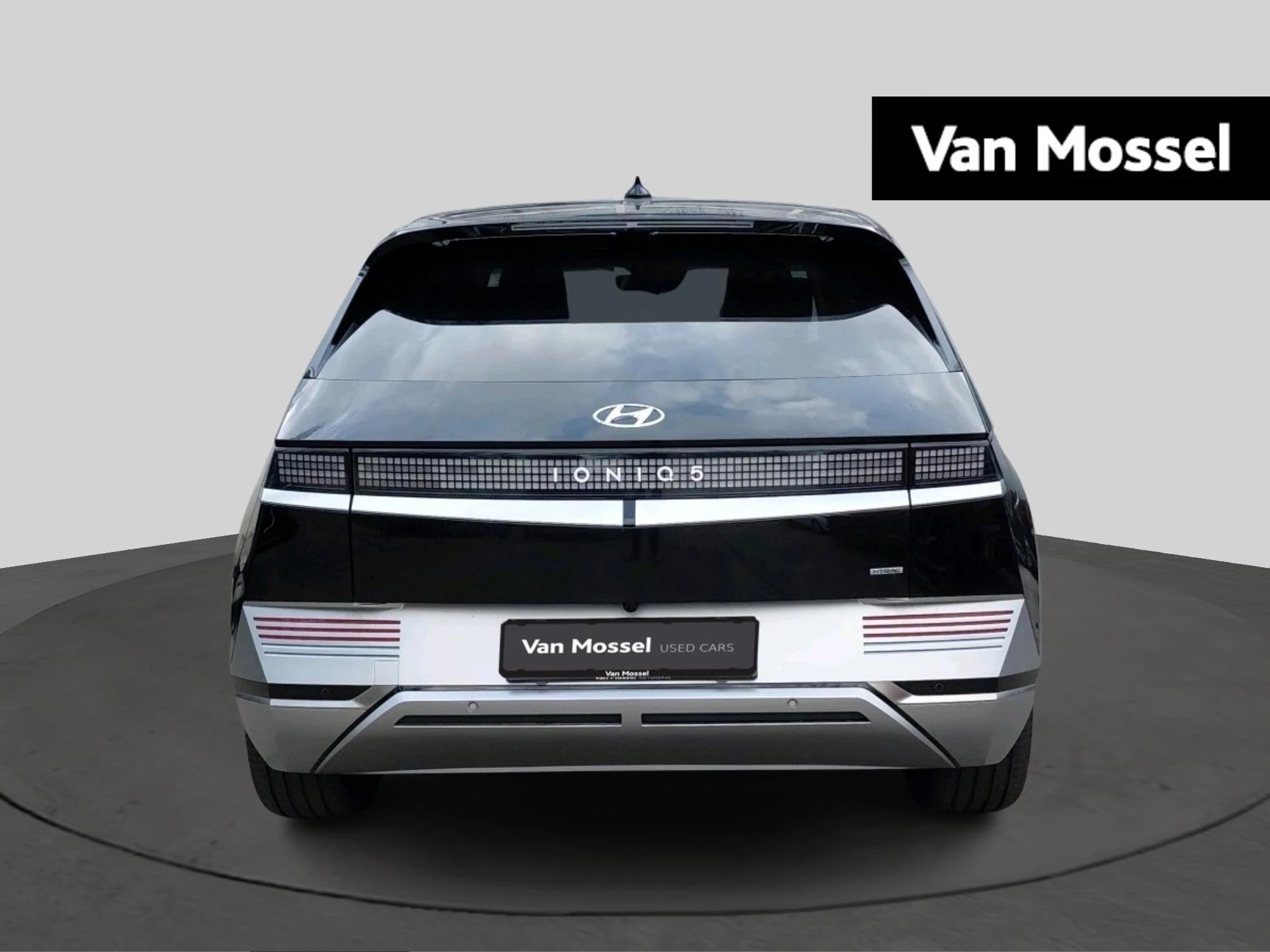 Hyundai-IONIQ 5-image-5