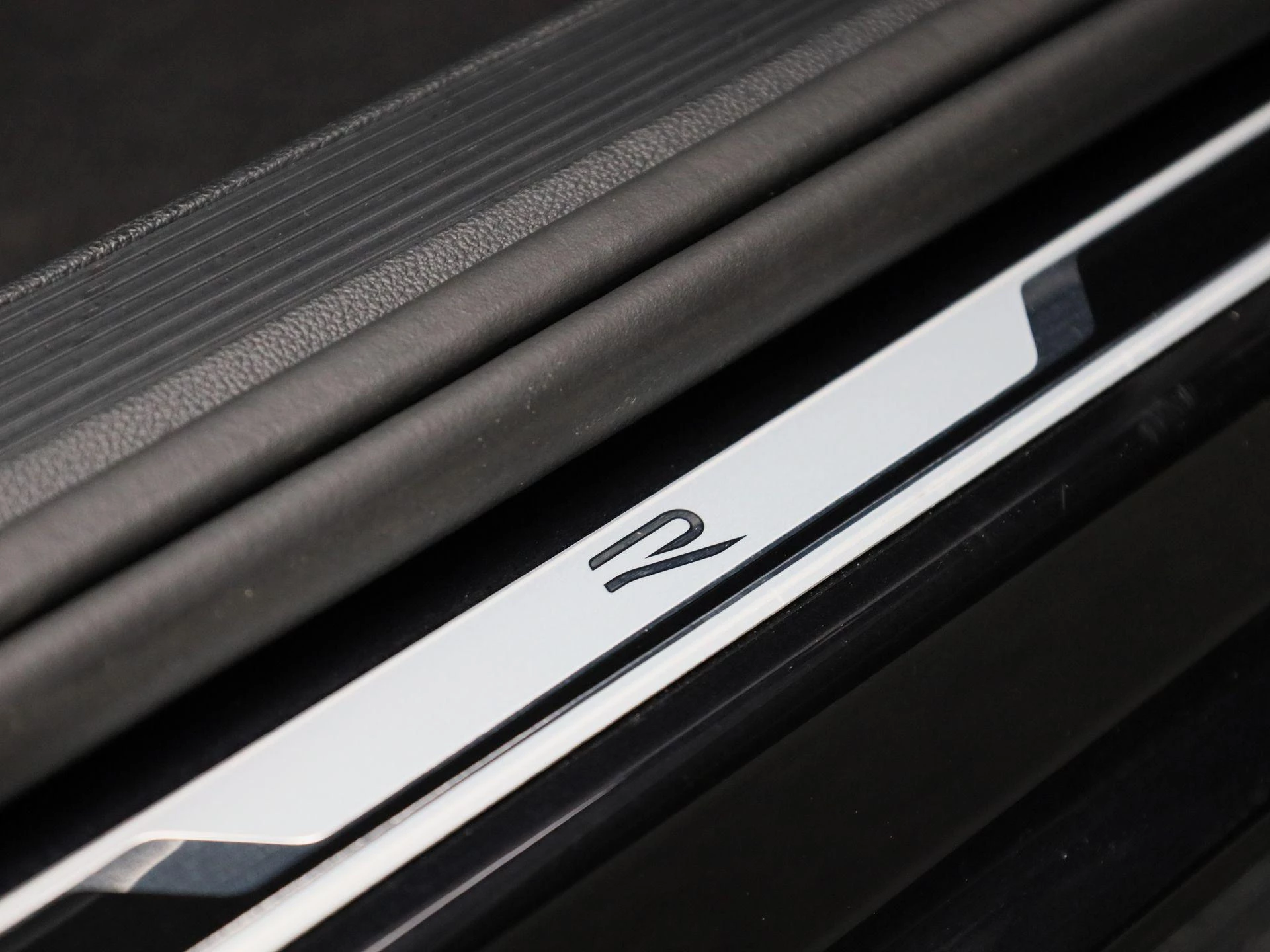 Volkswagen-T-Roc-image-33