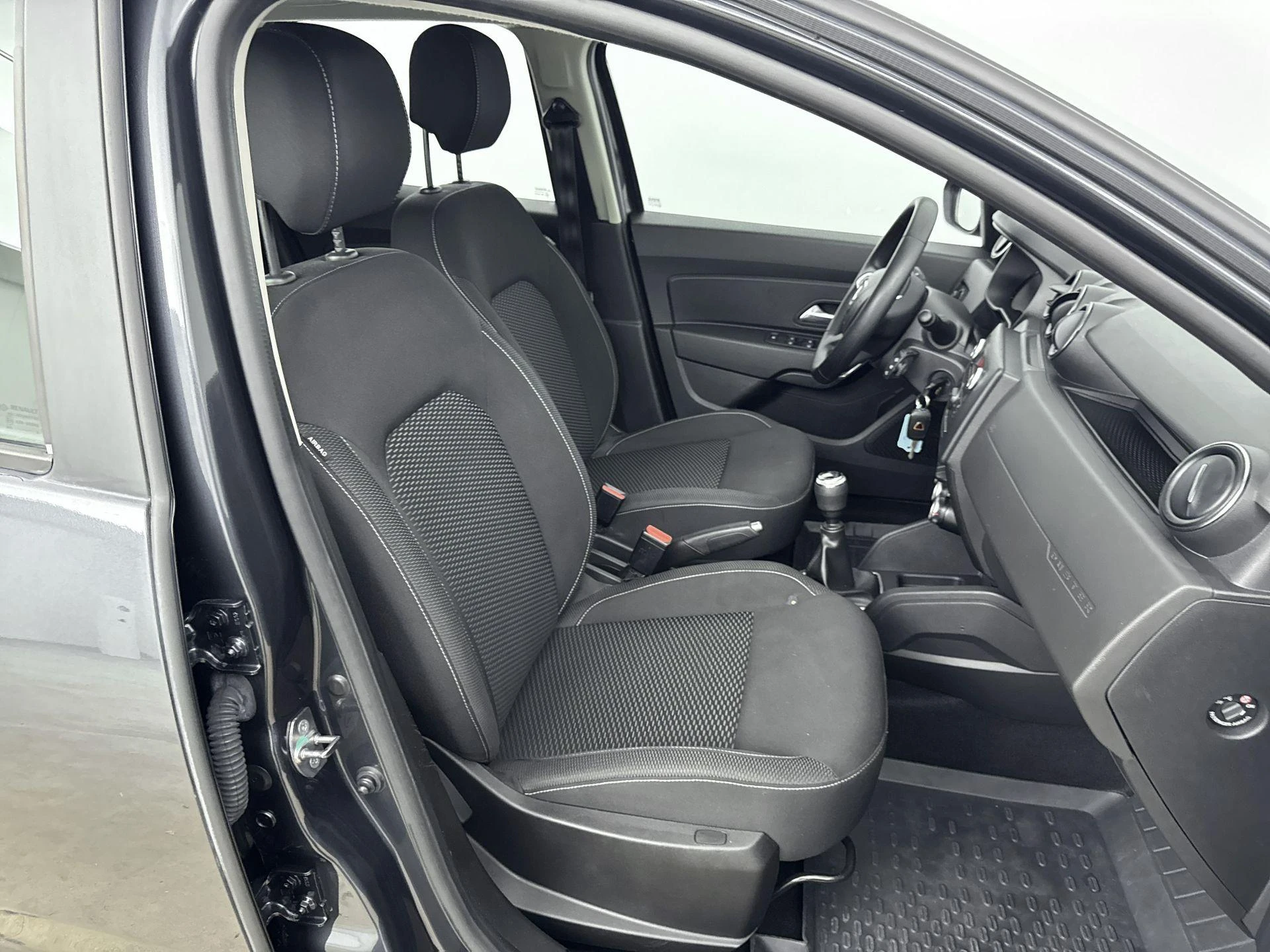 Dacia-Duster-image-22