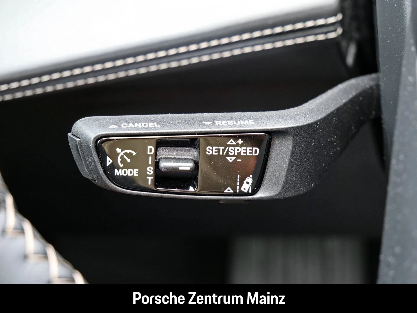 Porsche Cayenne Turbo Electric Active-Ride HA-Lenkung turbo