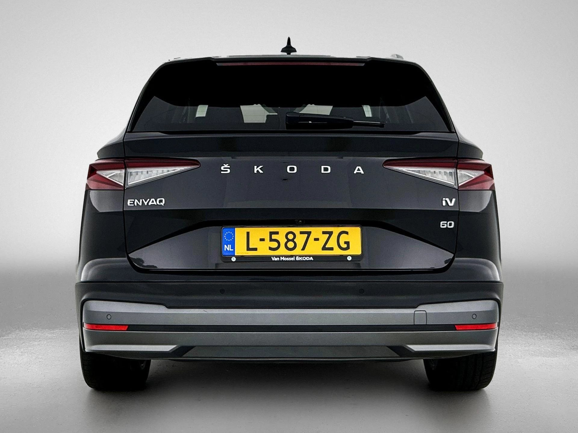 Škoda-Enyaq iV-image-2