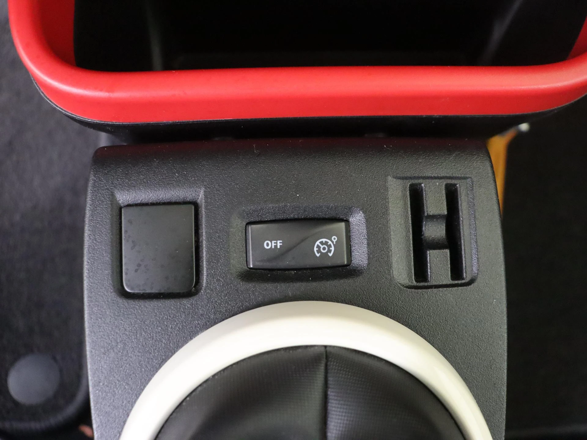 Renault-Twingo-image-23