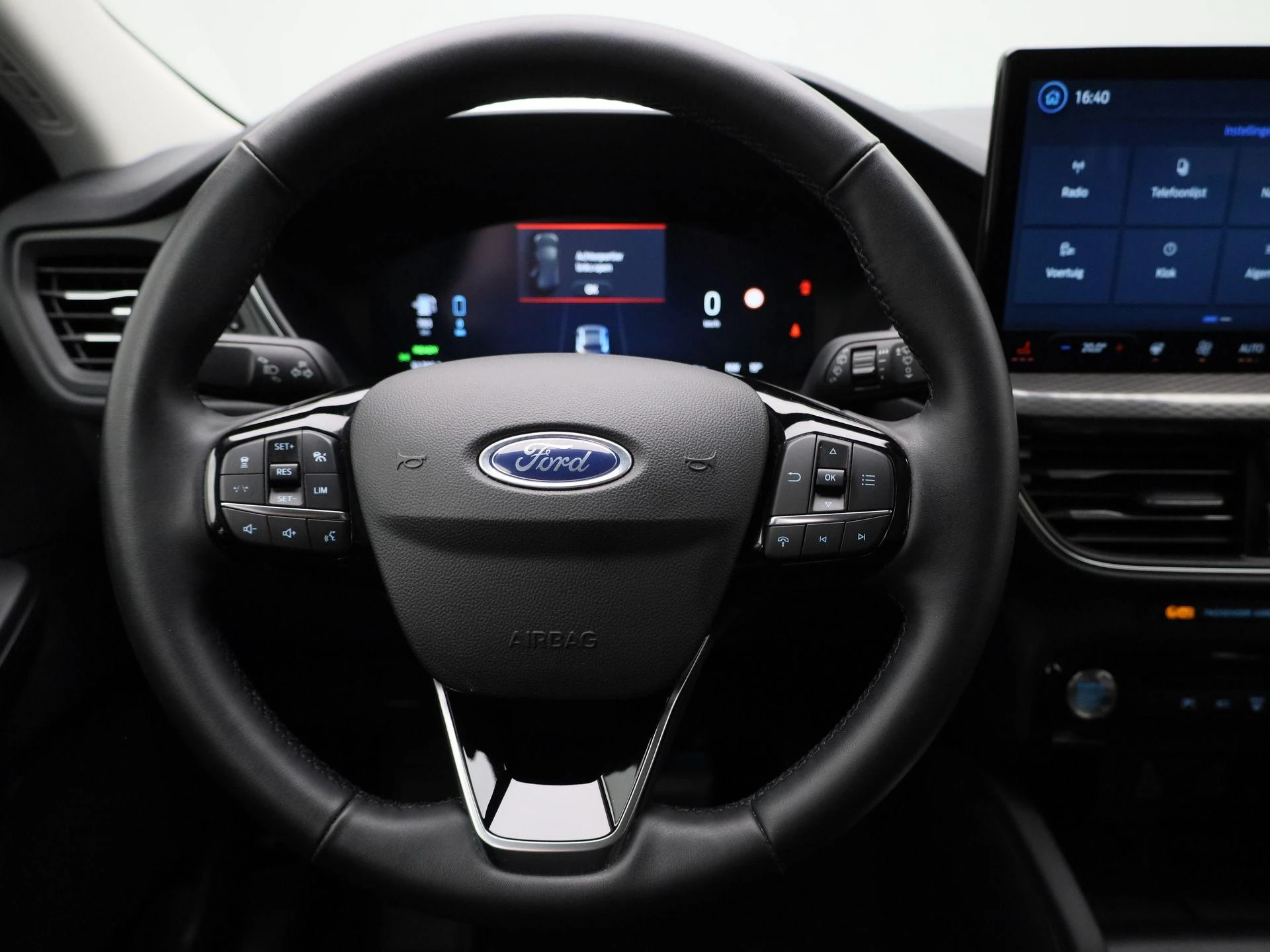 Ford-Kuga-image-7