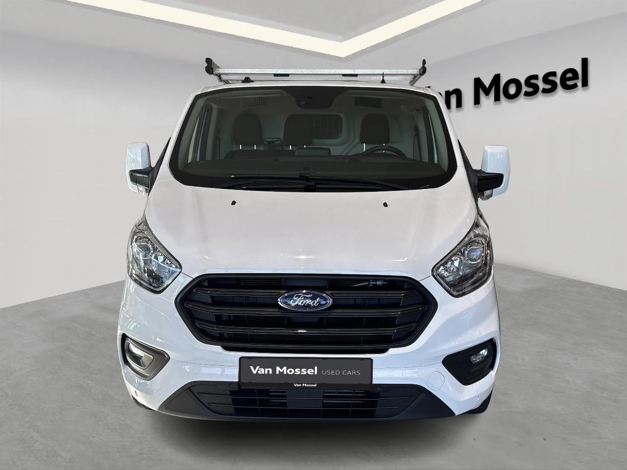 Ford-Transit Custom-image-1
