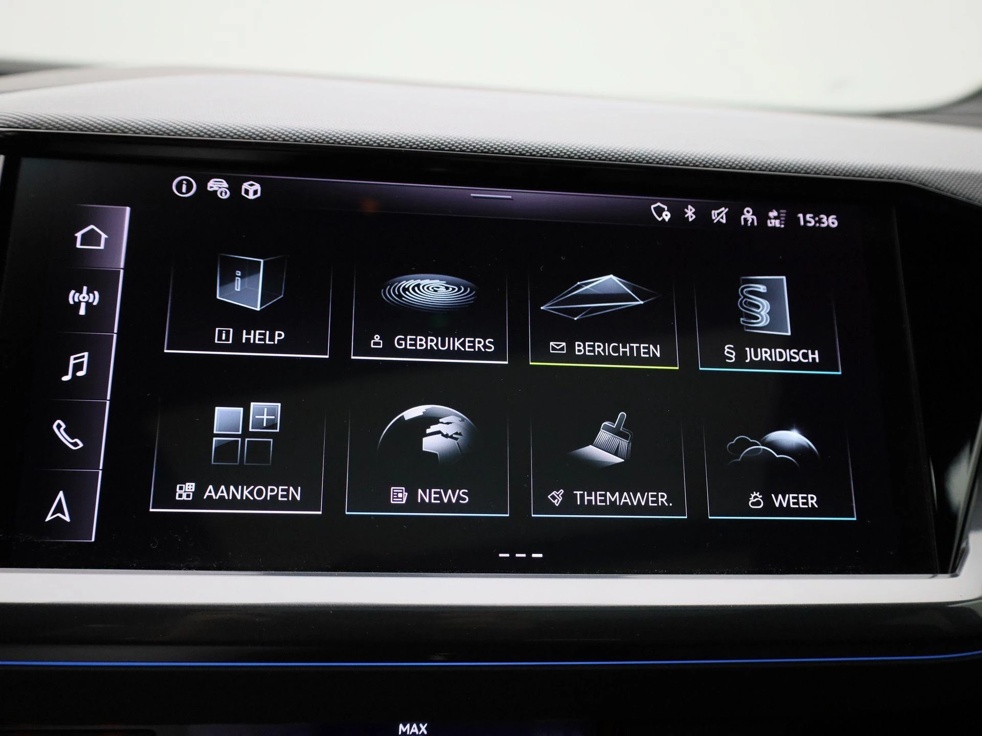 Audi-Q4 e-tron-image-19