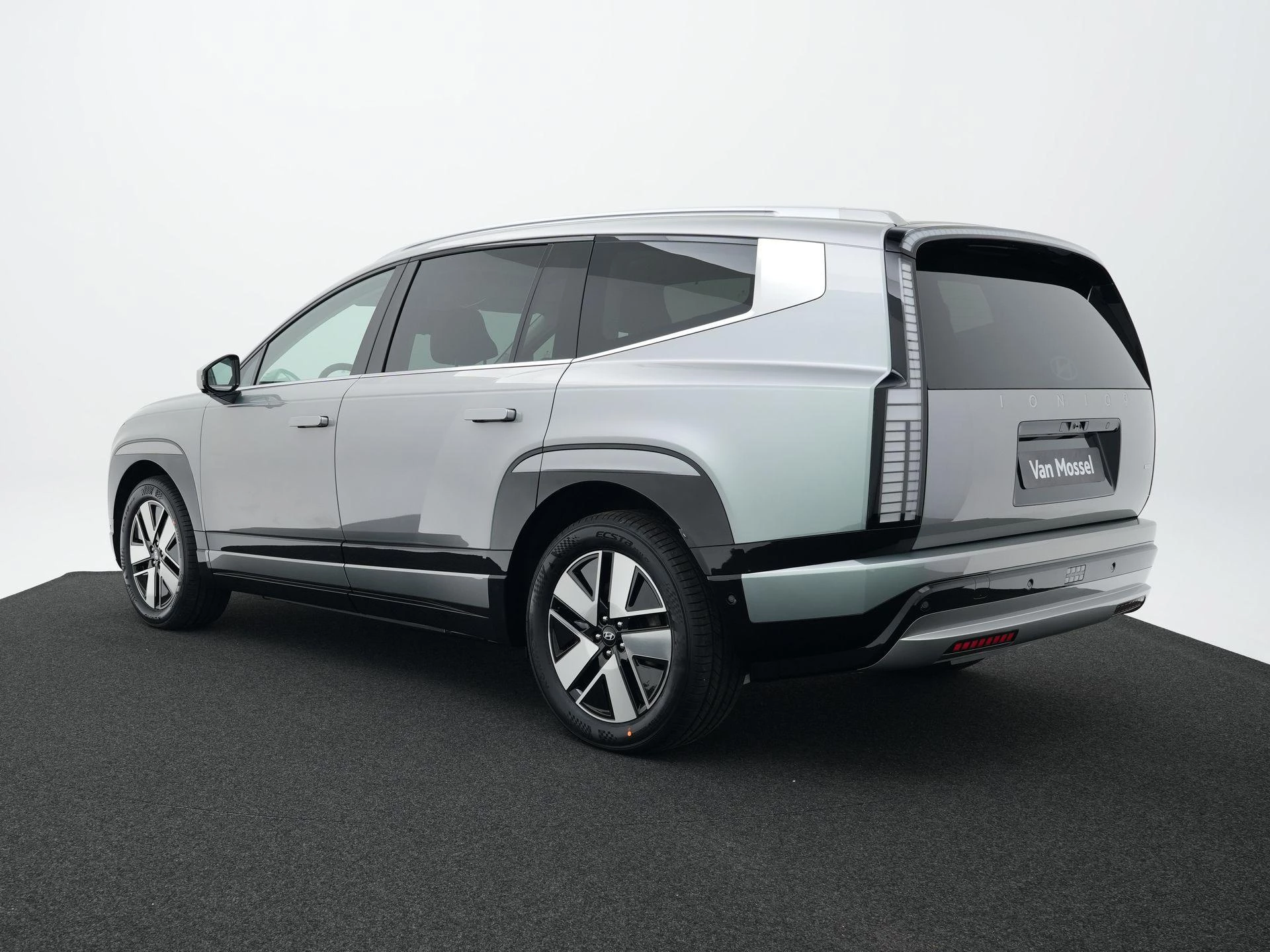 Hyundai-IONIQ 9-image-1