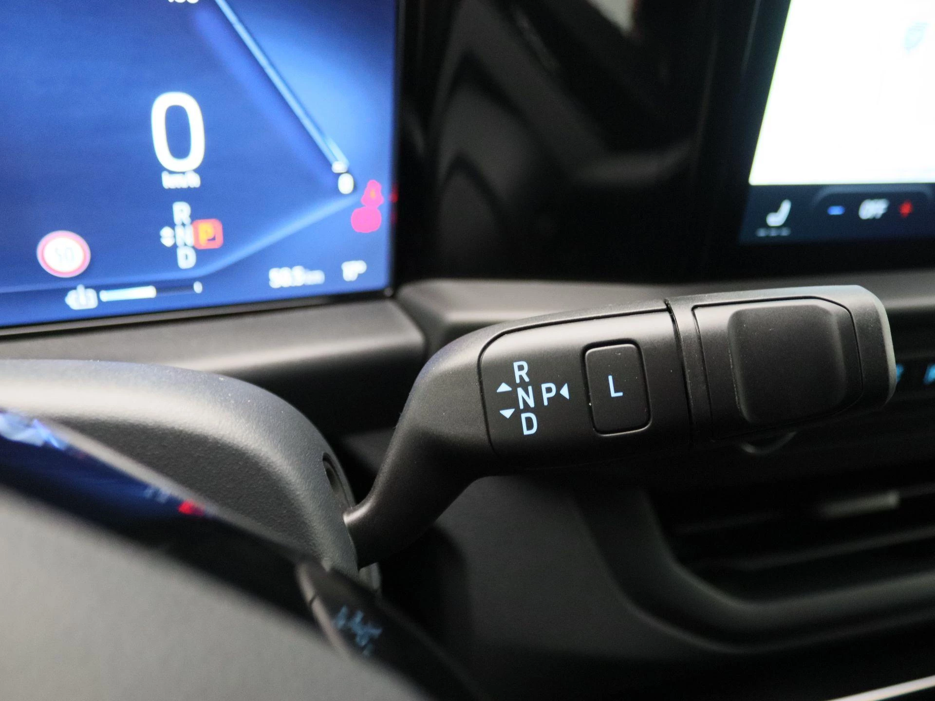 Ford-E-Transit-image-8