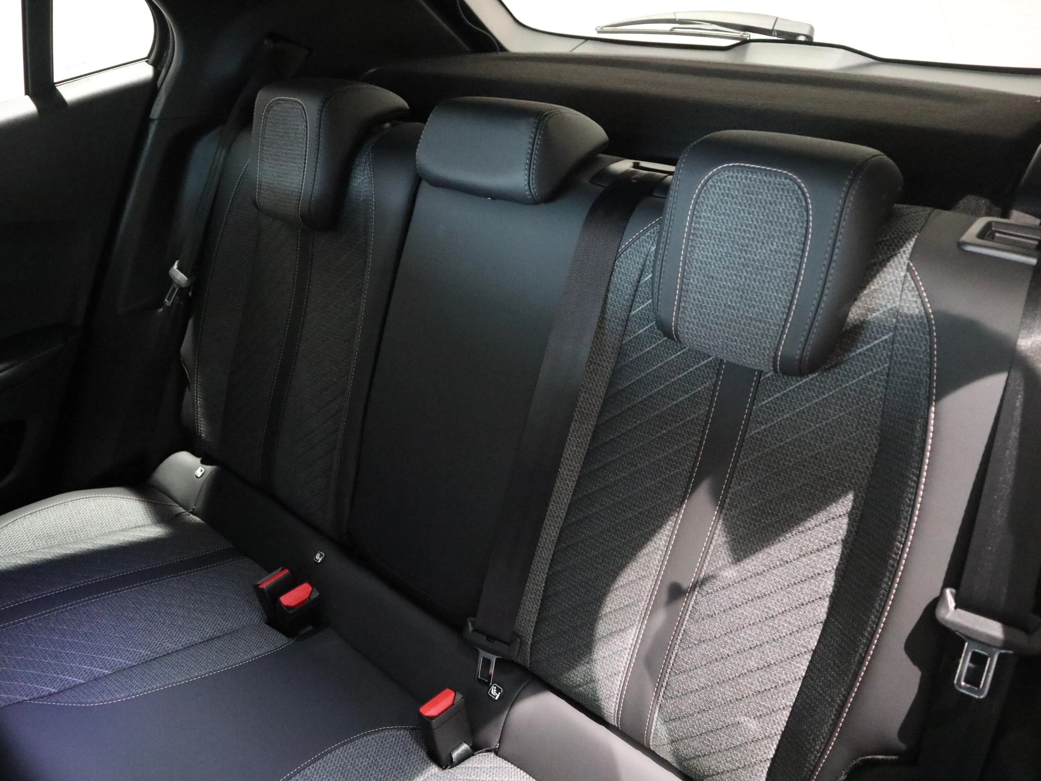 Peugeot-2008-image-9