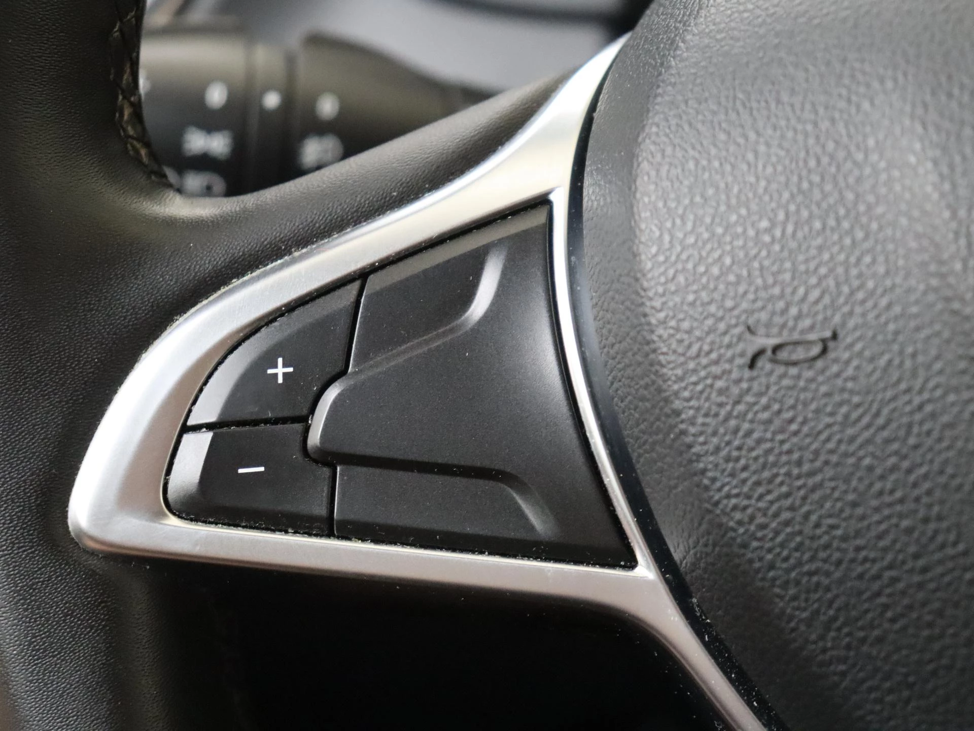 Dacia-Logan-image-12