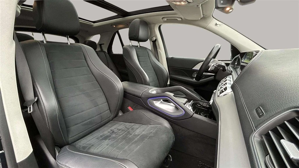 Mercedes-Benz-GLE-image-26
