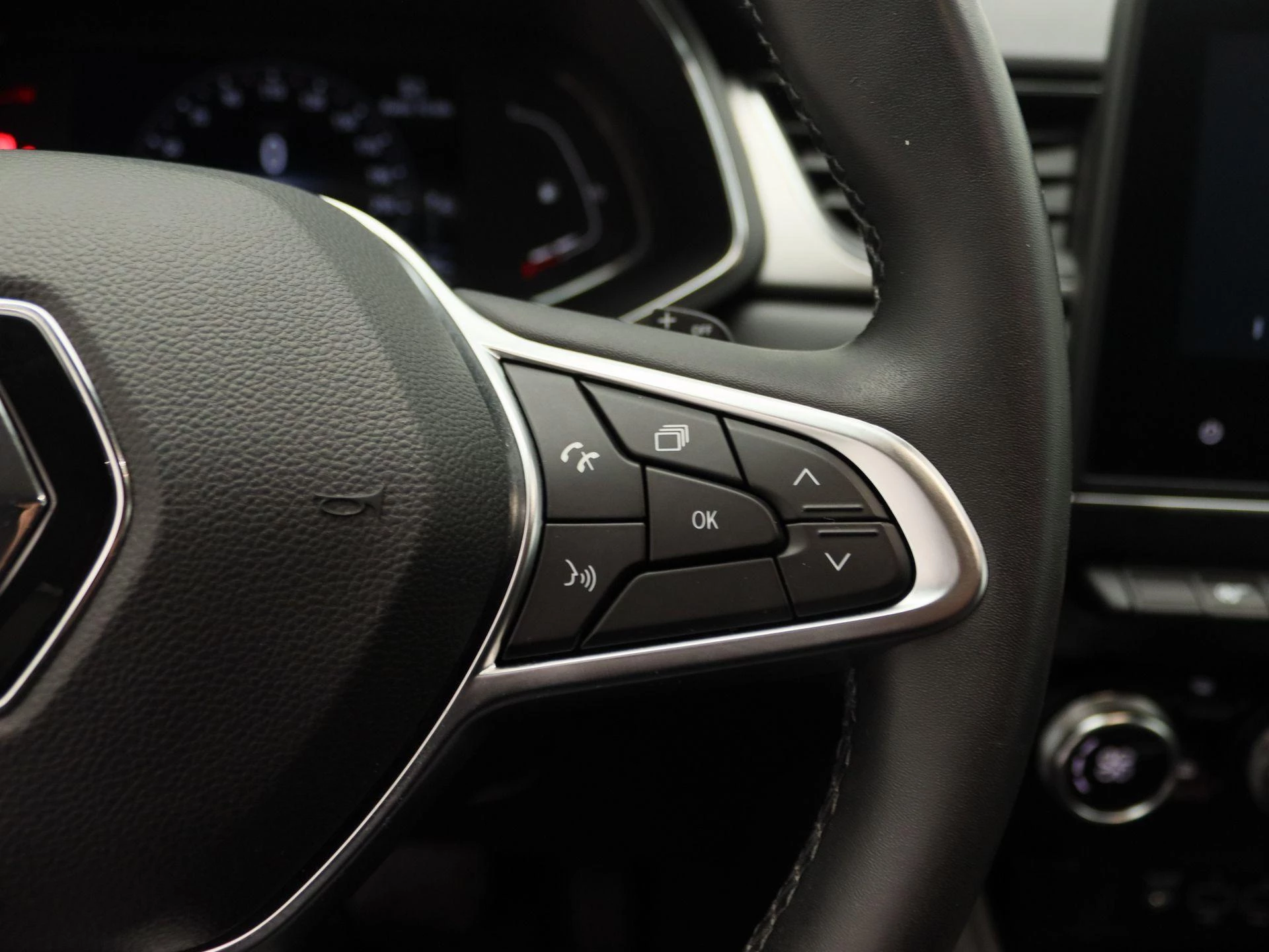 Renault-Captur-image-16