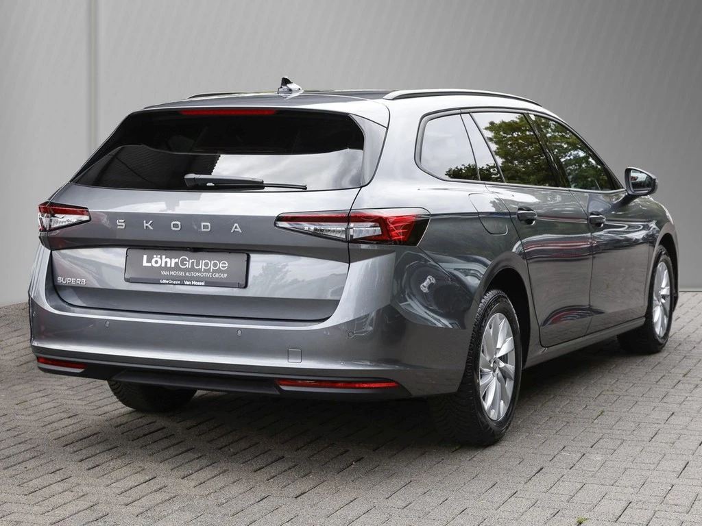 Škoda-Superb-image-3