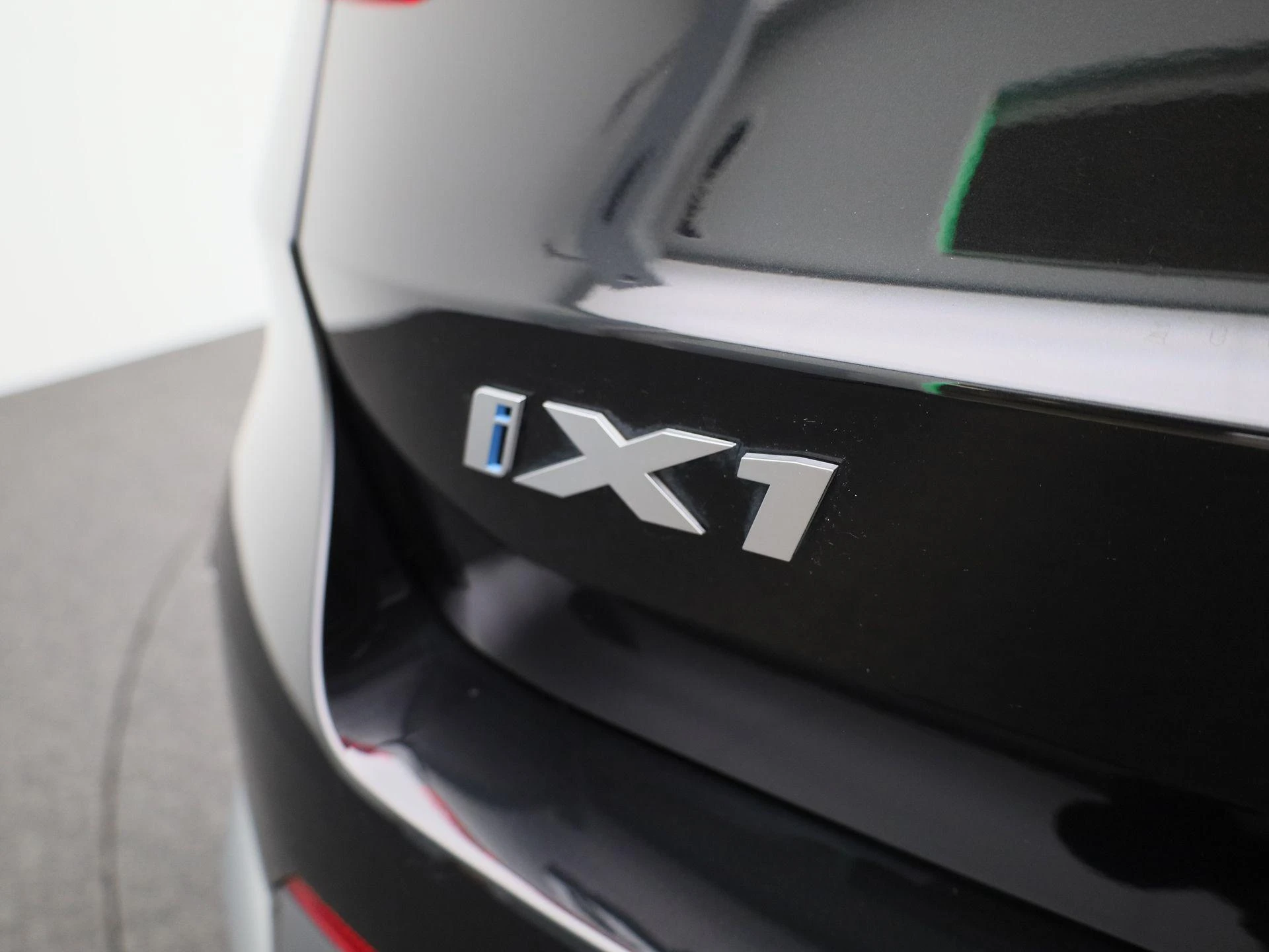 BMW-iX1-image-32
