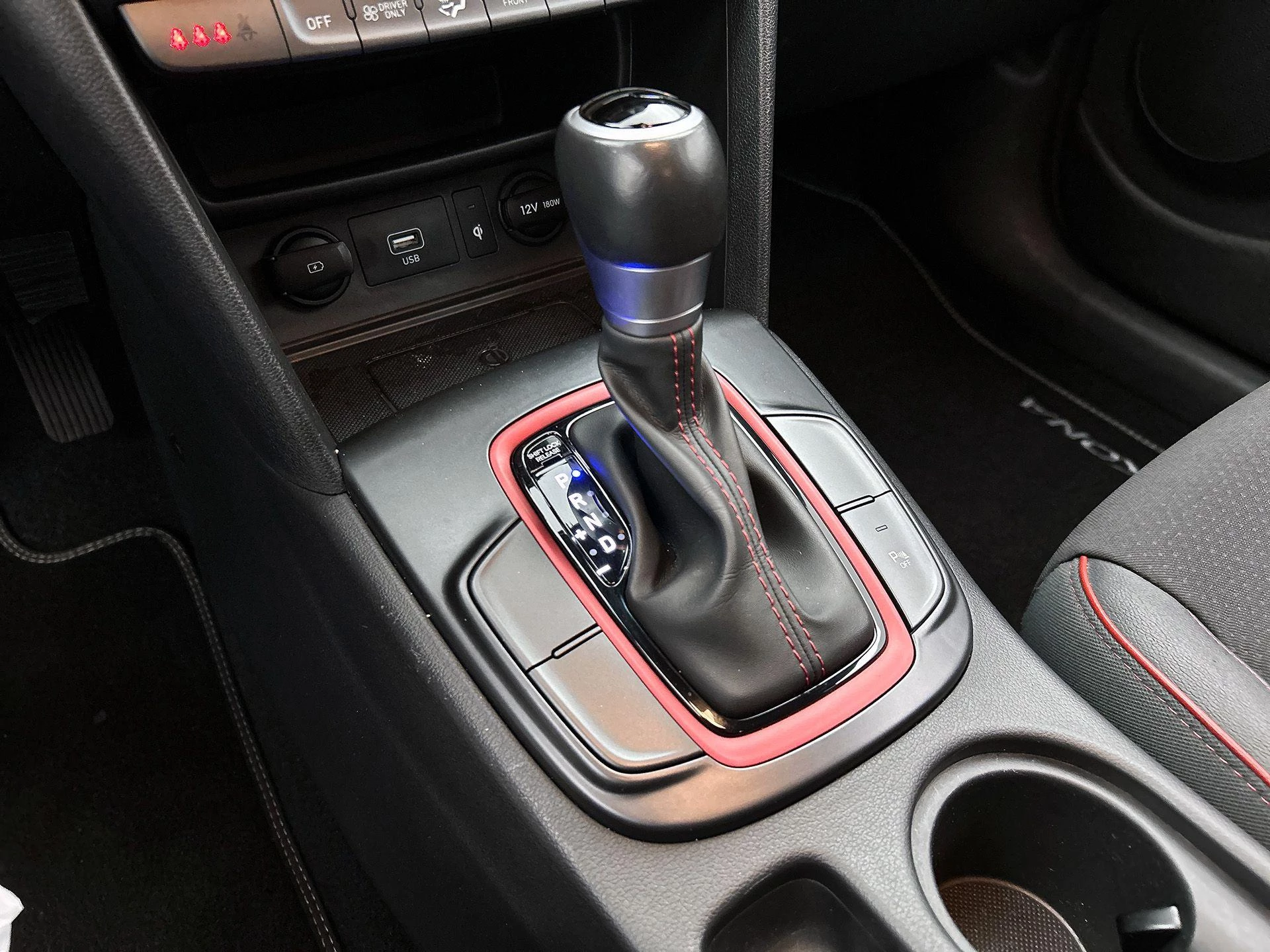 Hyundai-Kona-image-27