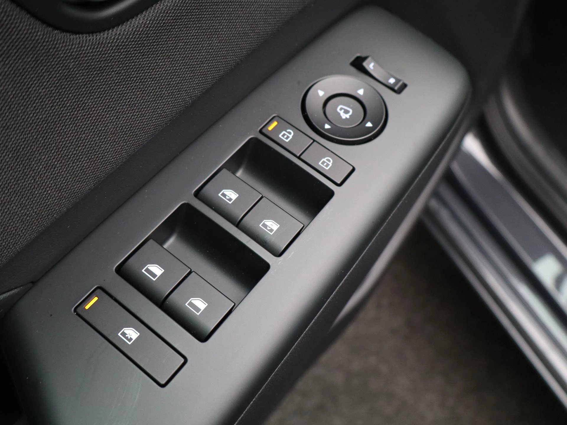 Hyundai-Kona-image-27