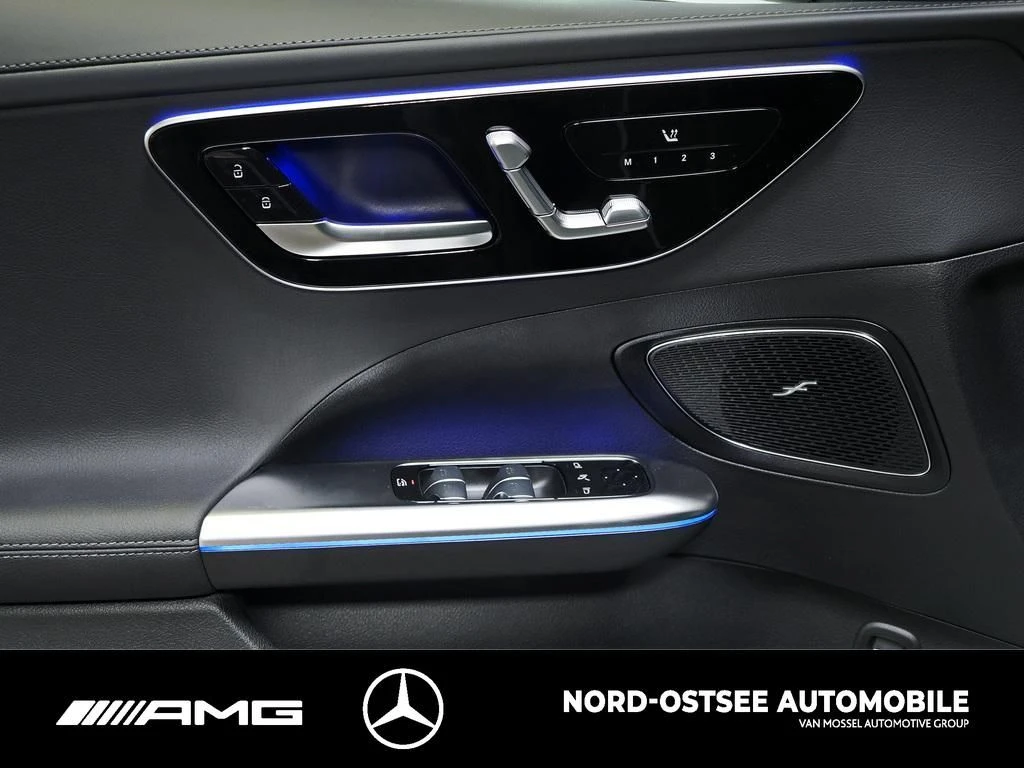 Mercedes-Benz C-Klasse 200 T AMG NIGHT PANO AHK DISTRONIC DIGITAL-L. AMG Line