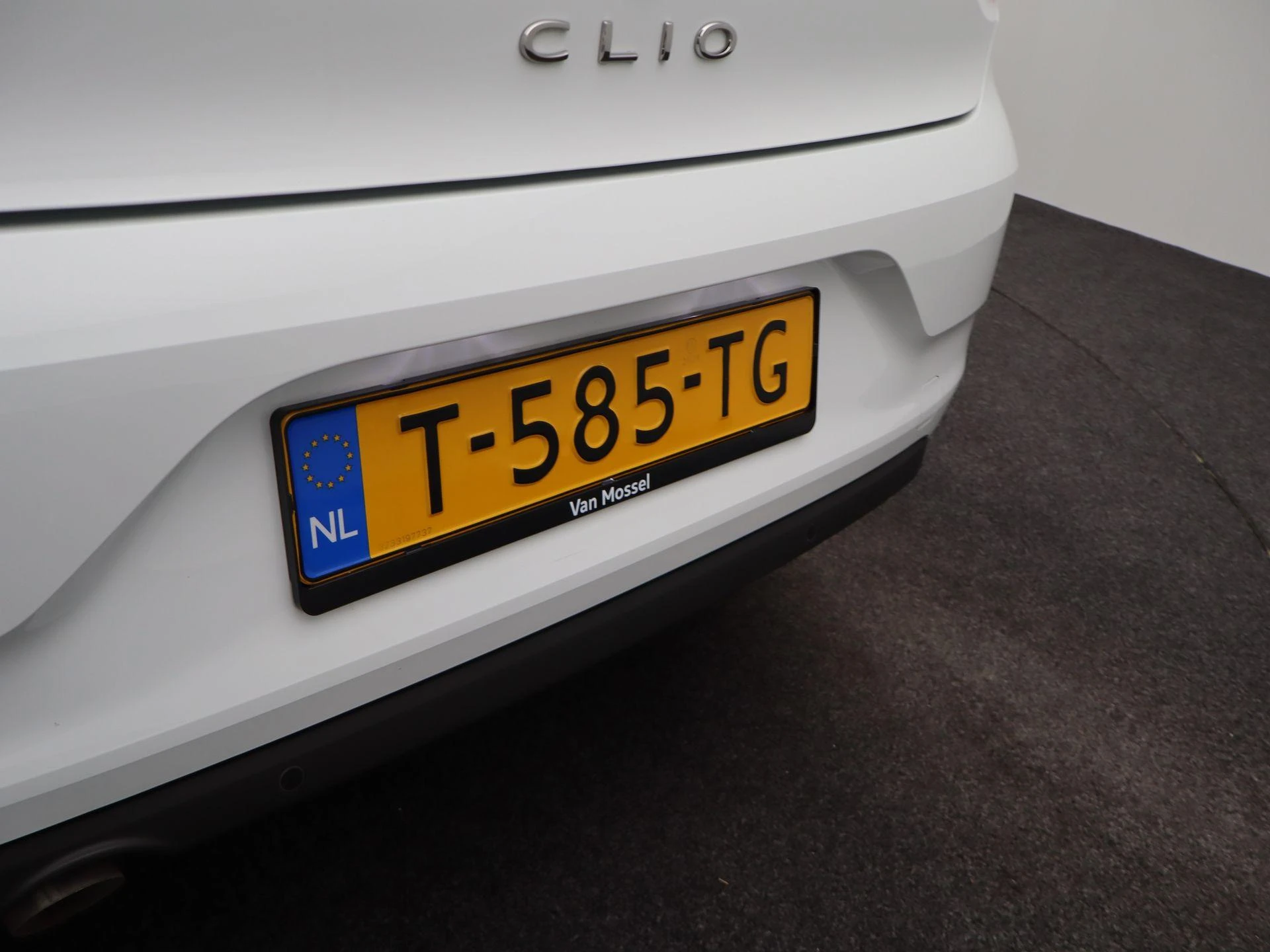 Renault-Clio-image-32