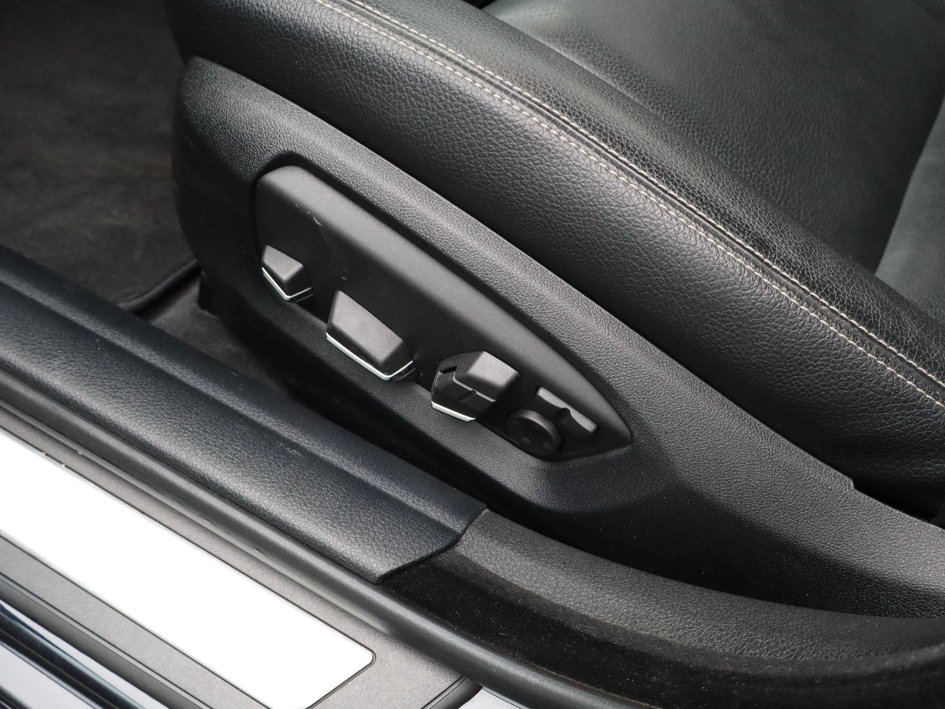 BMW-5 Serie-image-40