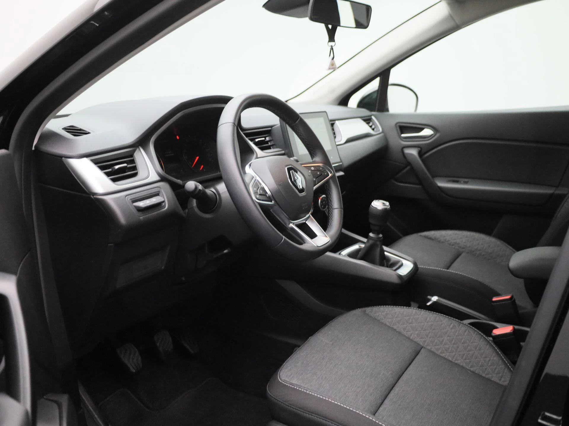 Renault-Captur-image-24