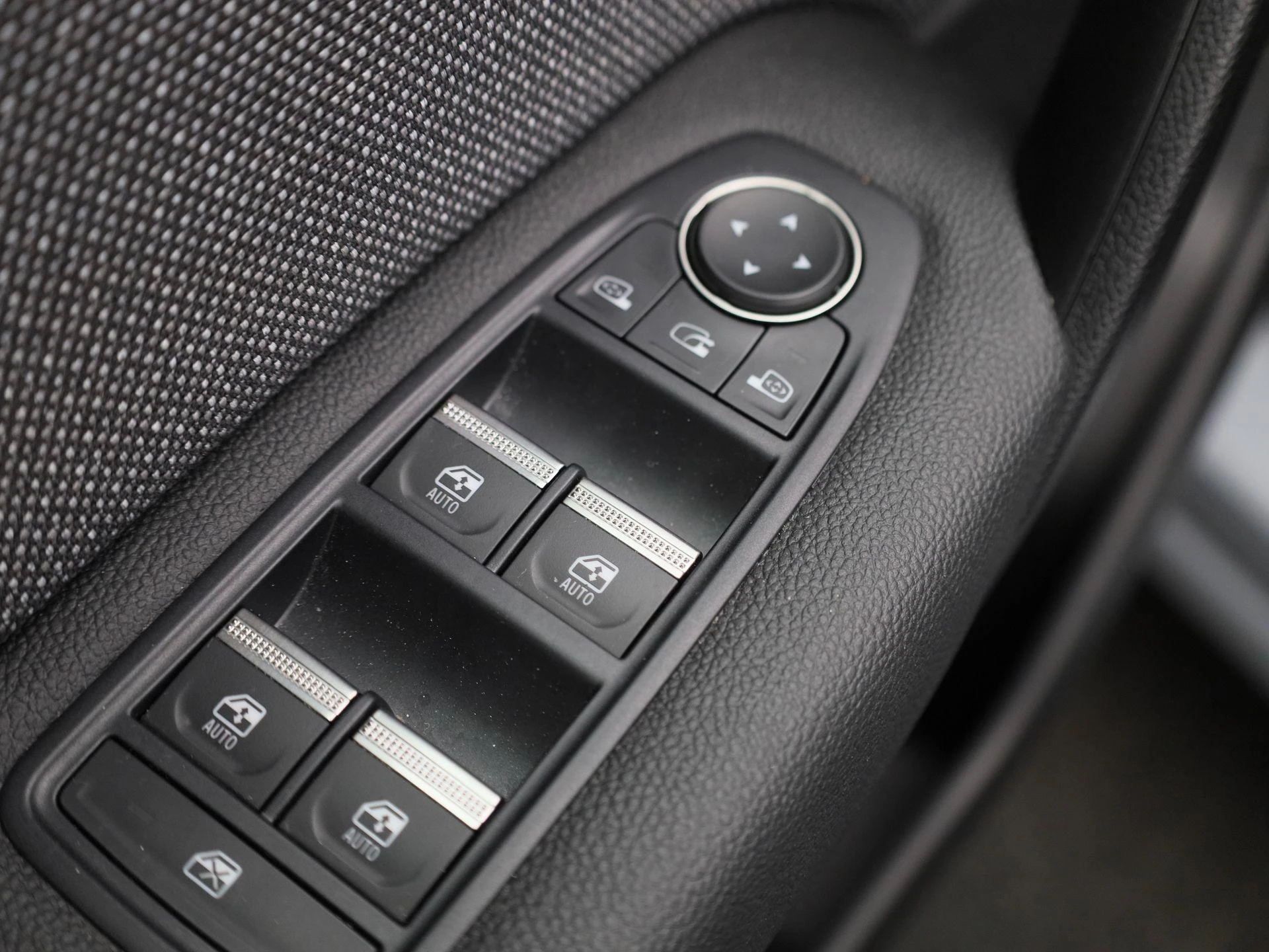 Renault-Captur-image-29