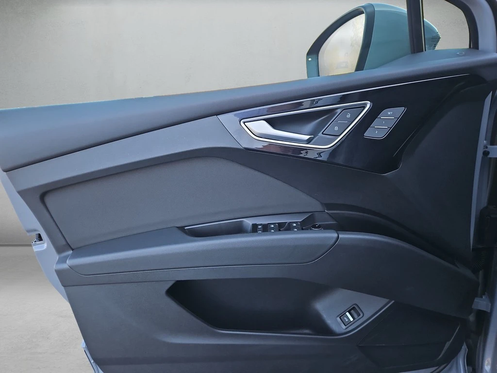 Audi-Q4 Sportback e-tron-image-6