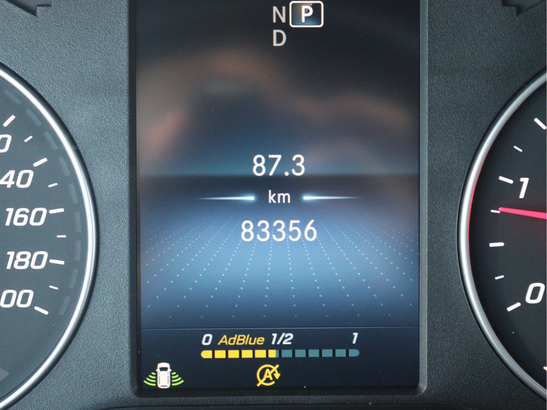 Mercedes-Benz-Sprinter-image-9
