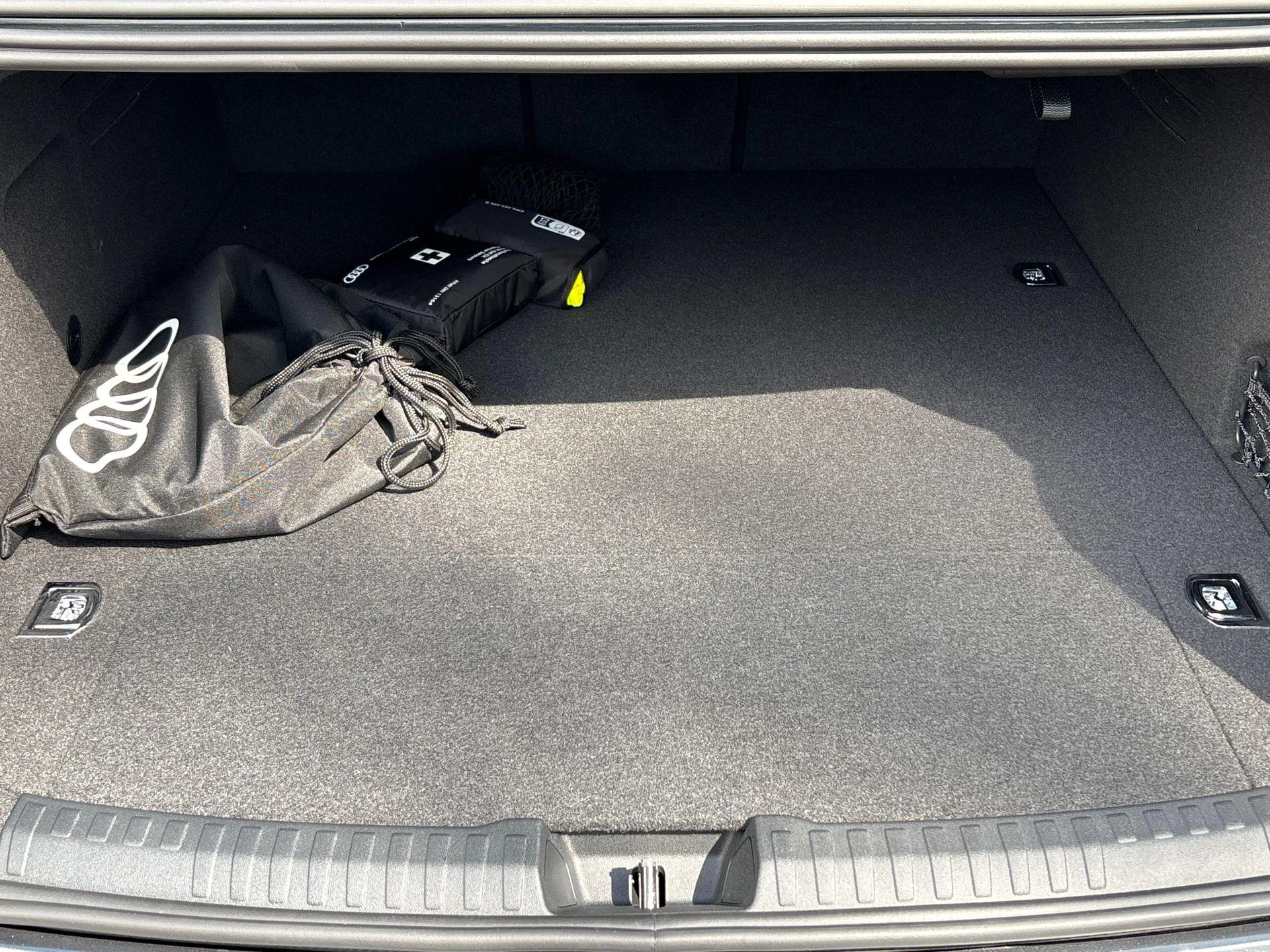 Audi A6 Limousine 2.0 e-hybrid quattro S edition Competition