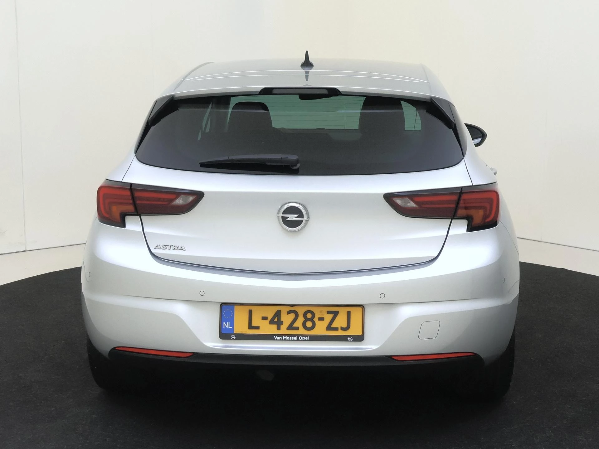 Opel Astra 1.2 Business Elegance
