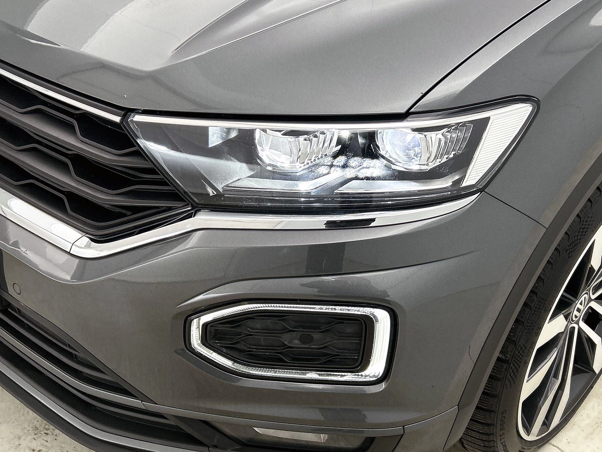 Volkswagen-T-Roc-image-26