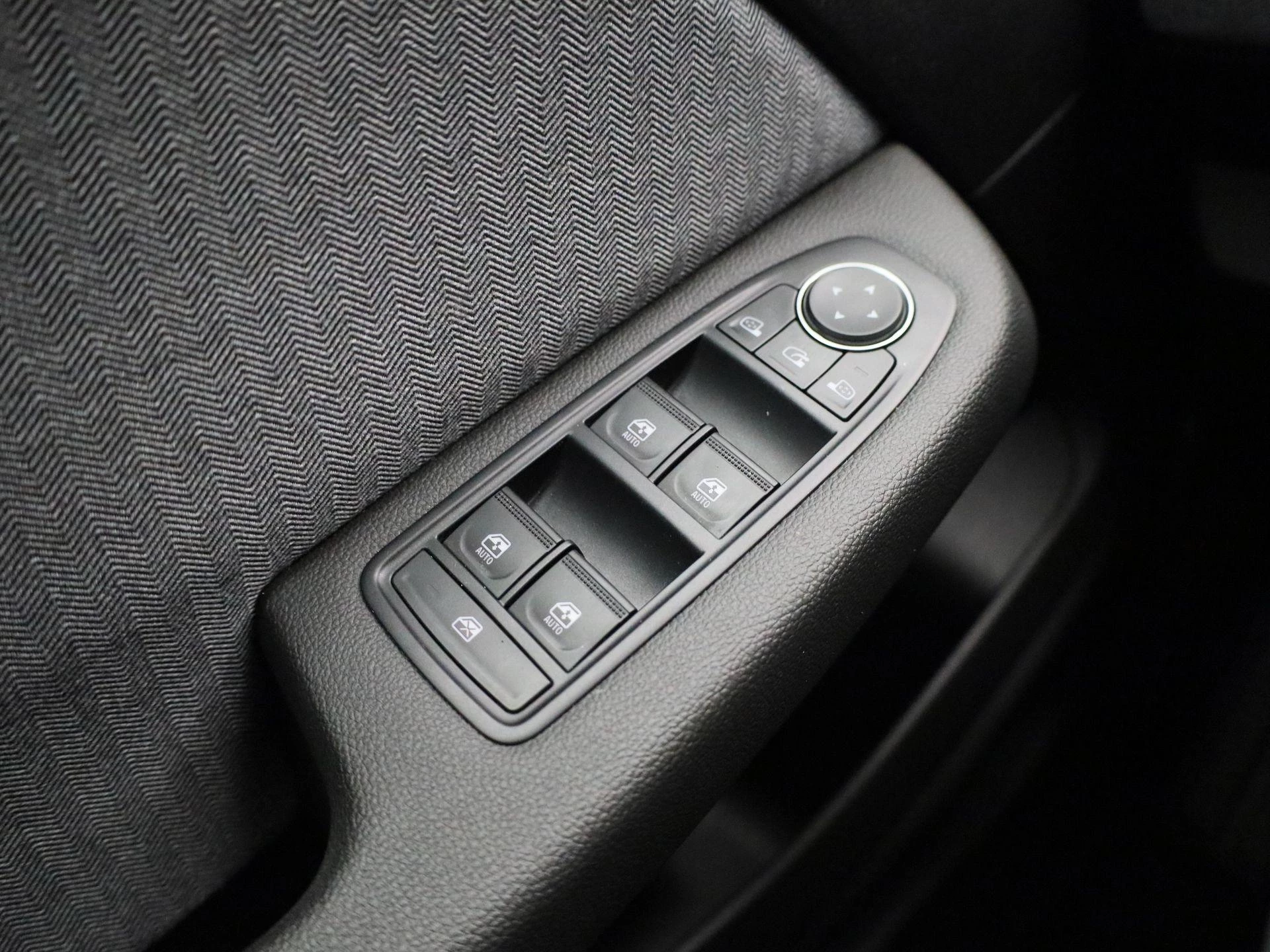 Renault-Clio-image-20