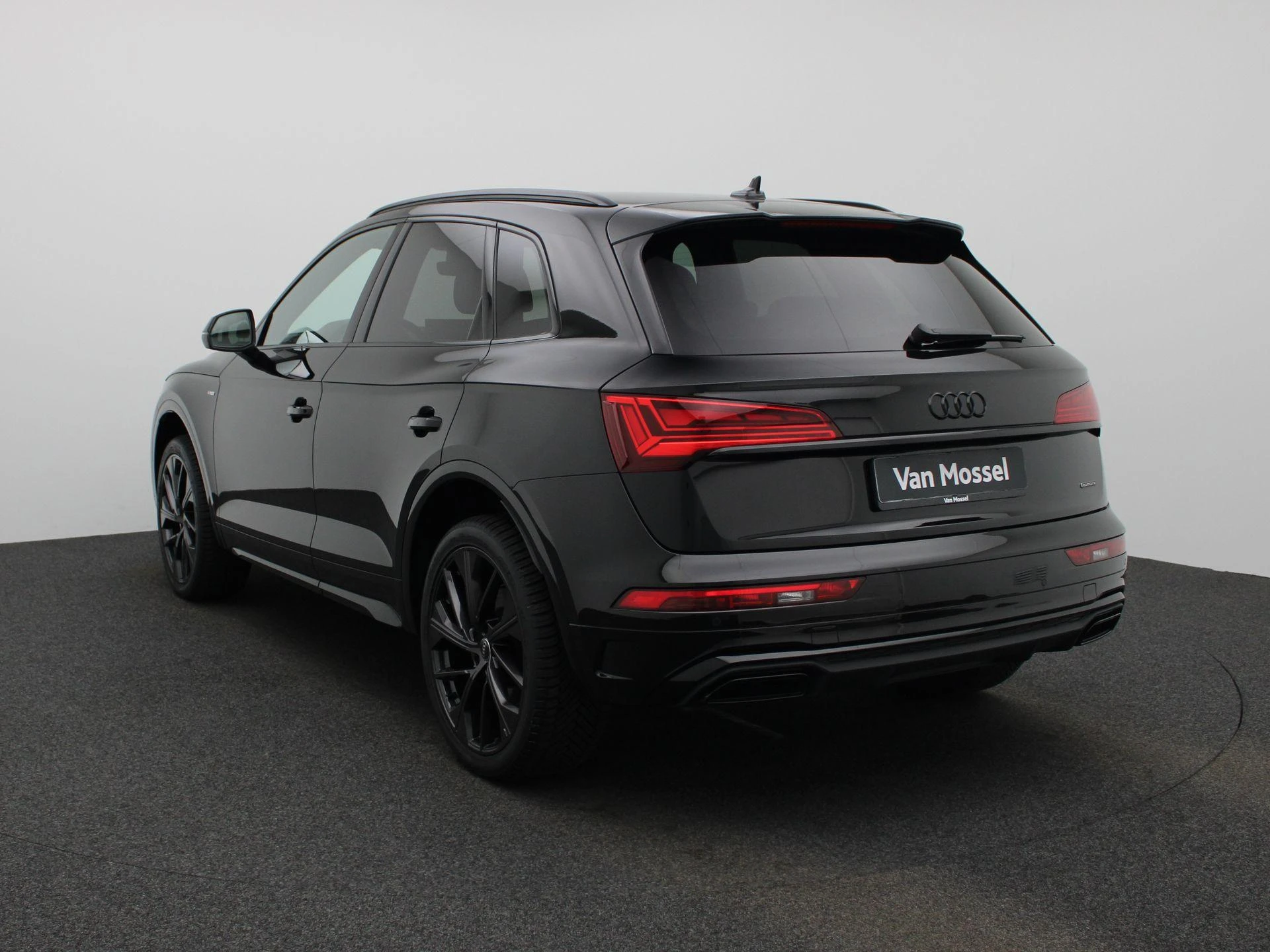 Audi-Q5-image-1