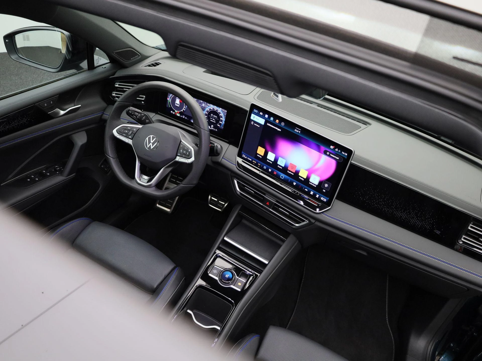 Volkswagen-Tiguan-image-44