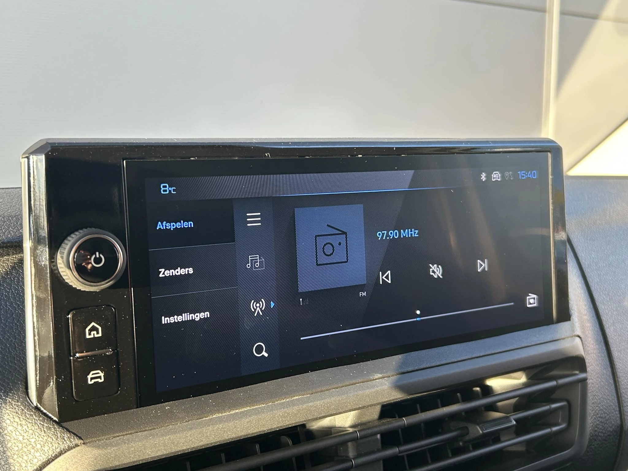 Peugeot-e-Expert-image-17