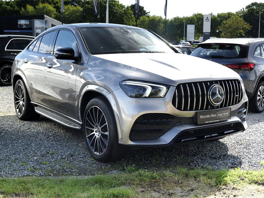 Mercedes-Benz-GLE 400 d-image-4