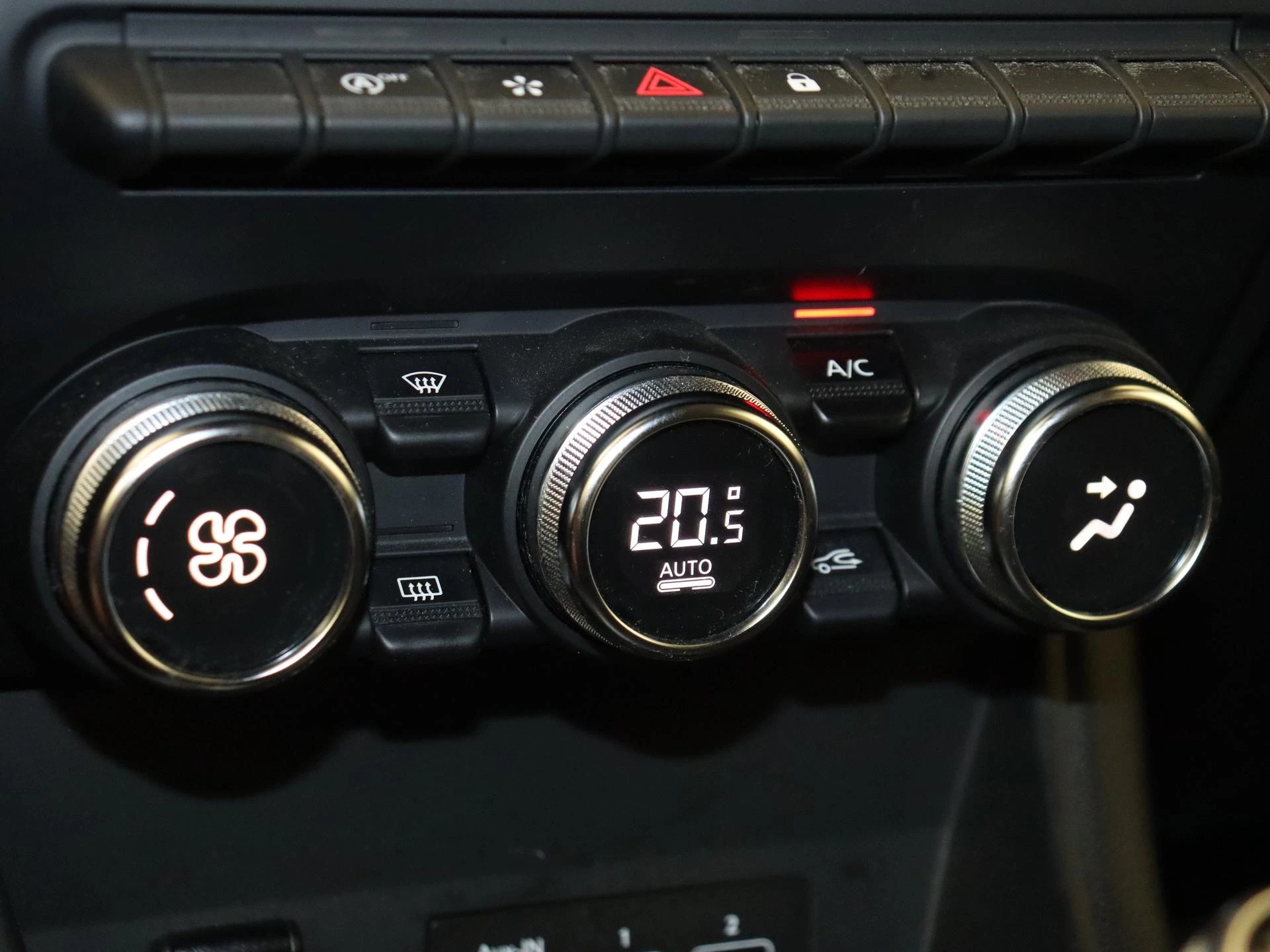 Renault-Captur-image-17