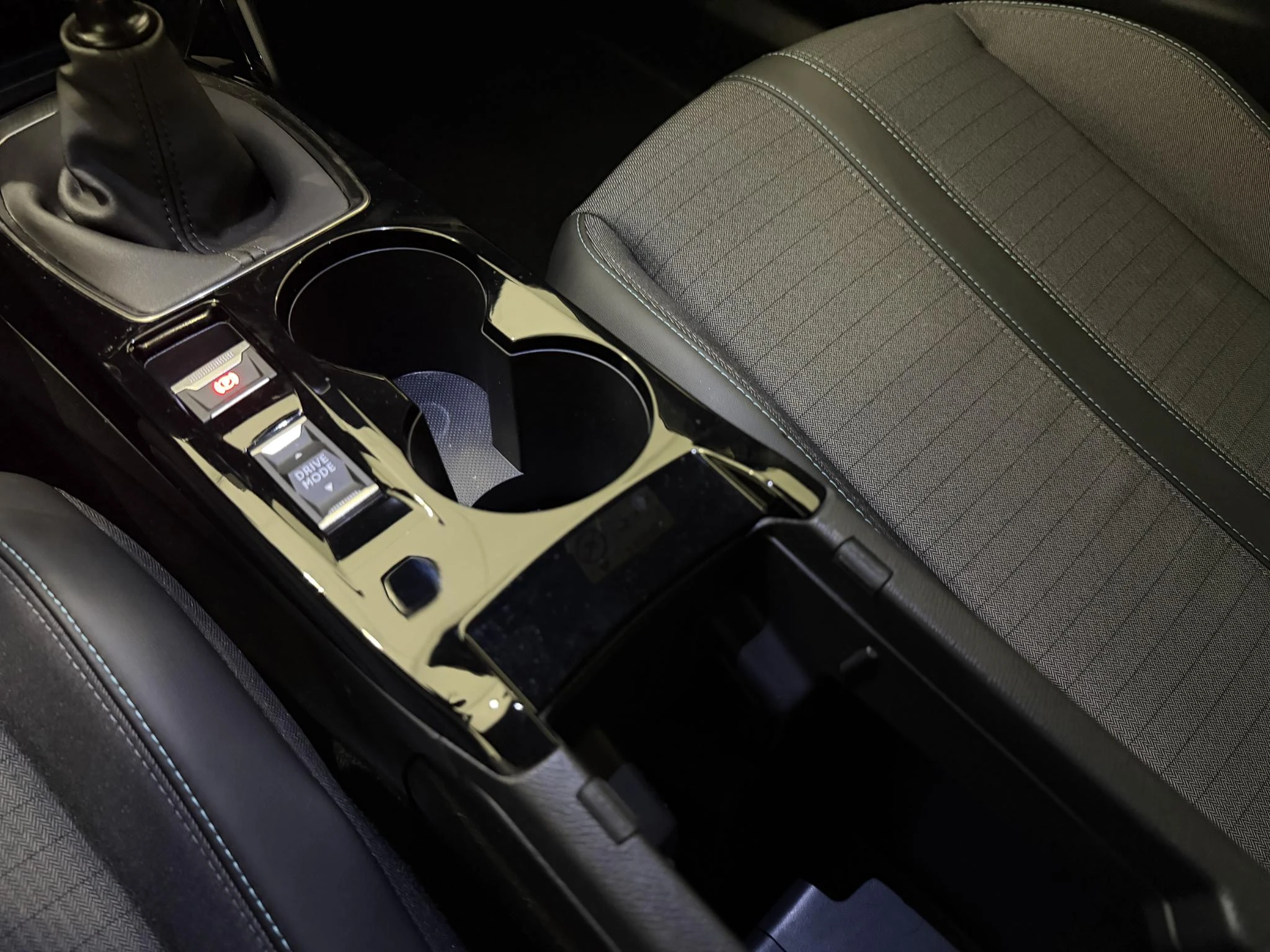 Peugeot-2008-image-19