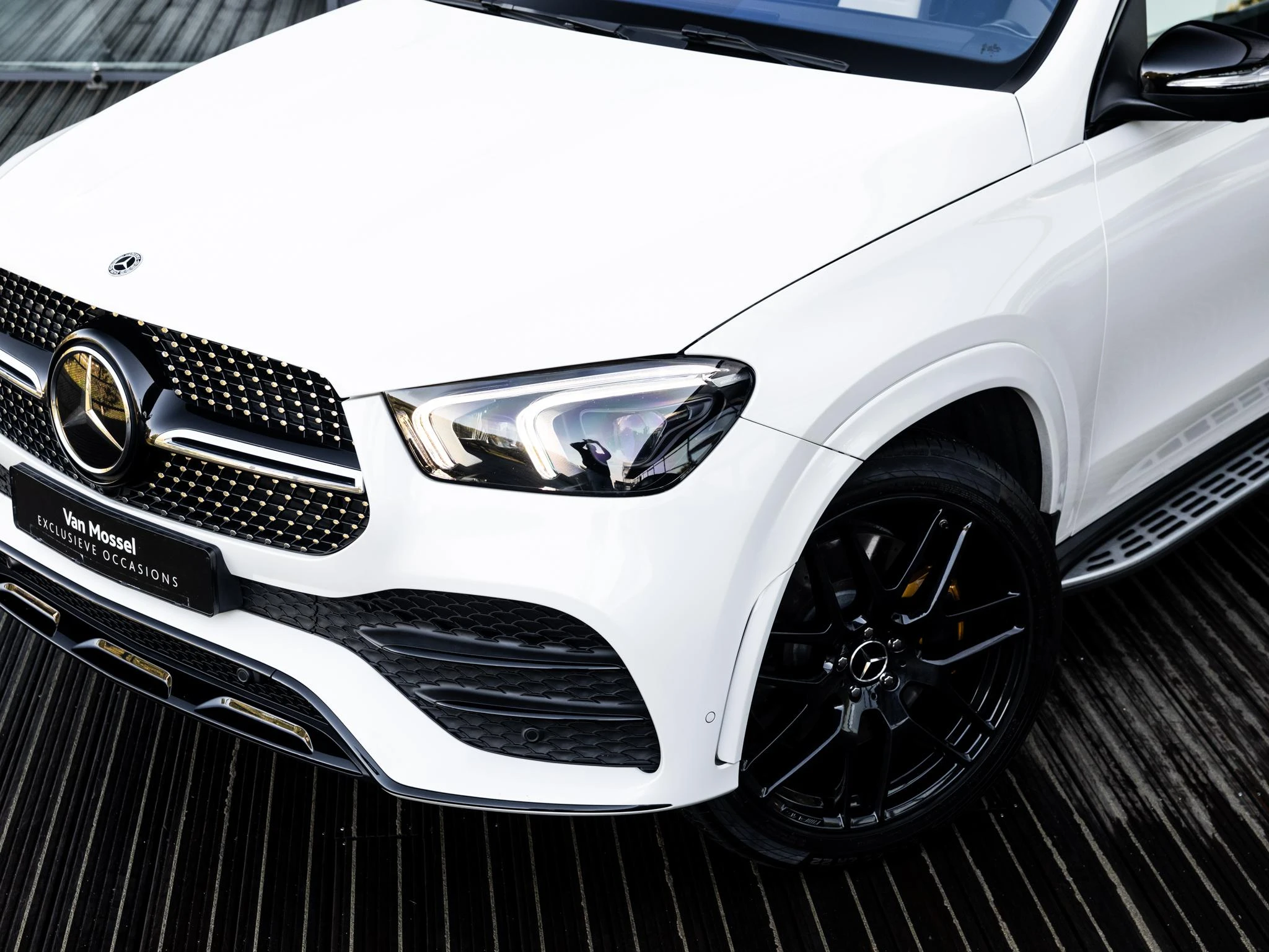 Mercedes-Benz-GLE-image-6